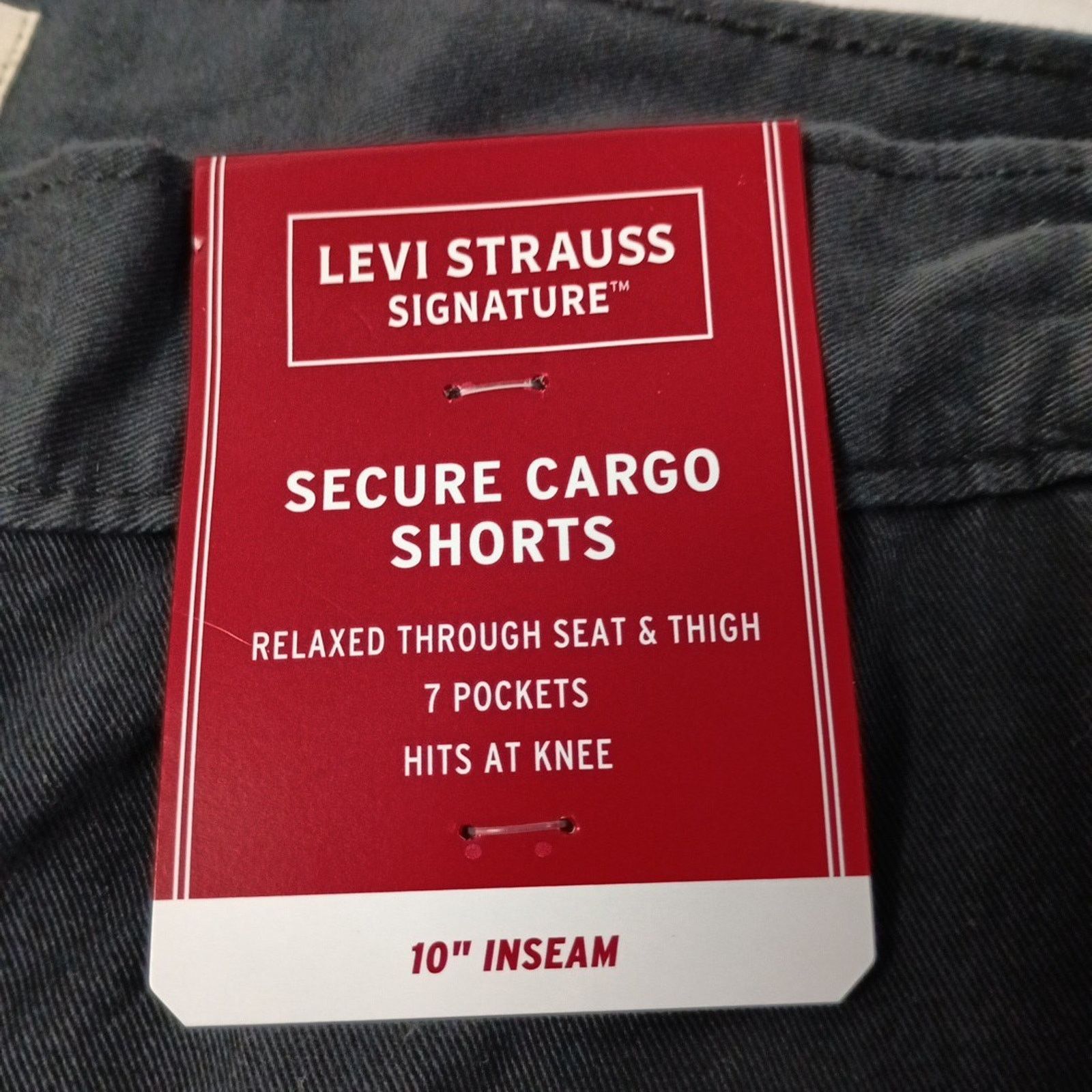 Levi's Levi Strauss Cargo Shorts Men's Size 36 Black 10" Inseam Size US 36 / EU 52 - 2 Thumbnail