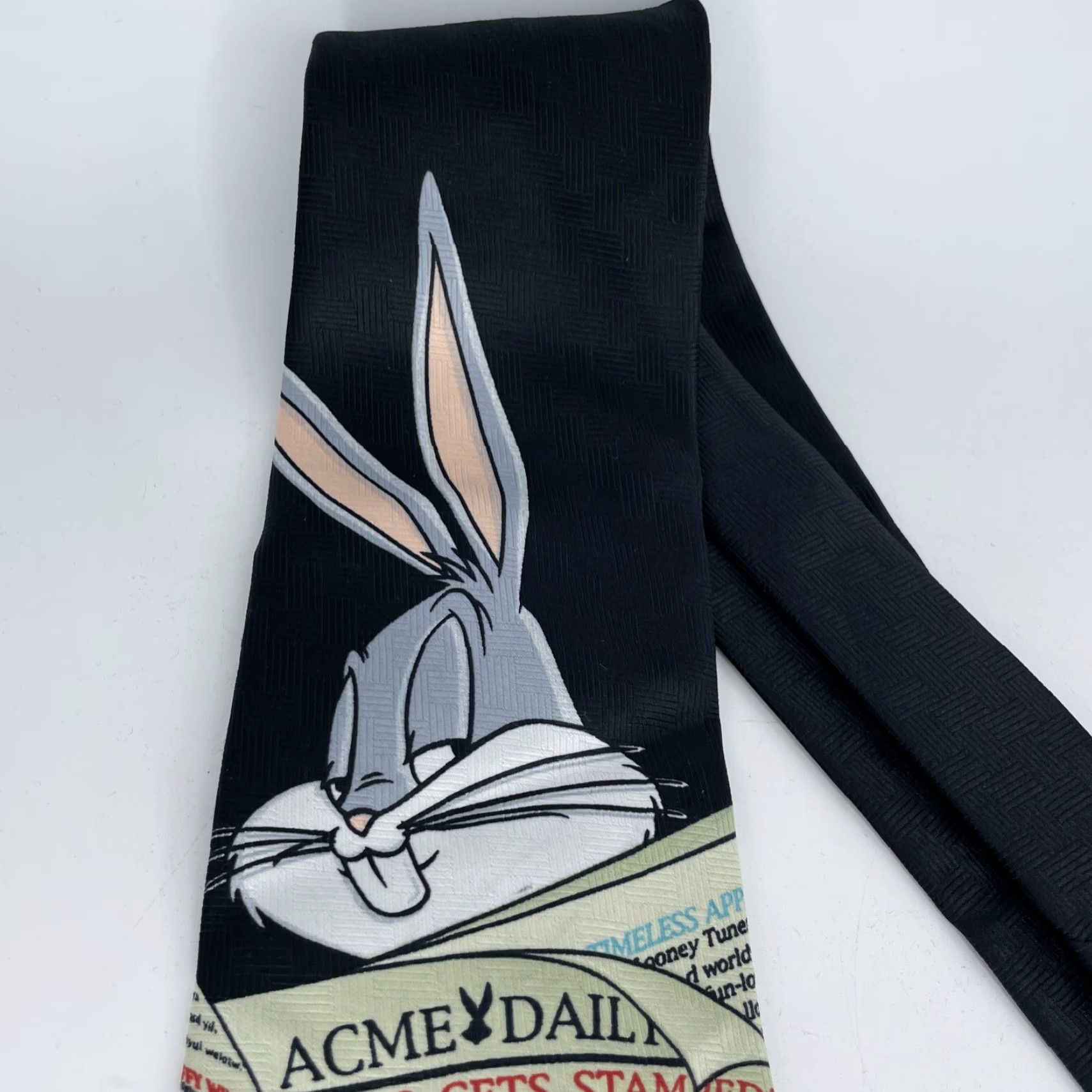 Vintage VINTAGE Looney Tunes Stamp Collection Bugs Bunny Newspaper Necktie Tie 1997 Mens Adult One Size Black Polyester Woven Logo Adjustable Classic 57"-60" Size ONE SIZE - 3 Thumbnail