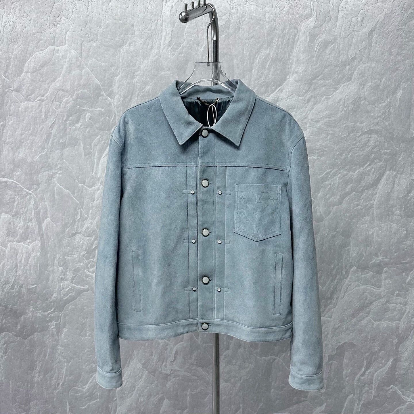Louis Vuitton louis vuitton suede pocketed jacket in gray Size US L / EU 52-54 / 3 - 1 Thumbnail
