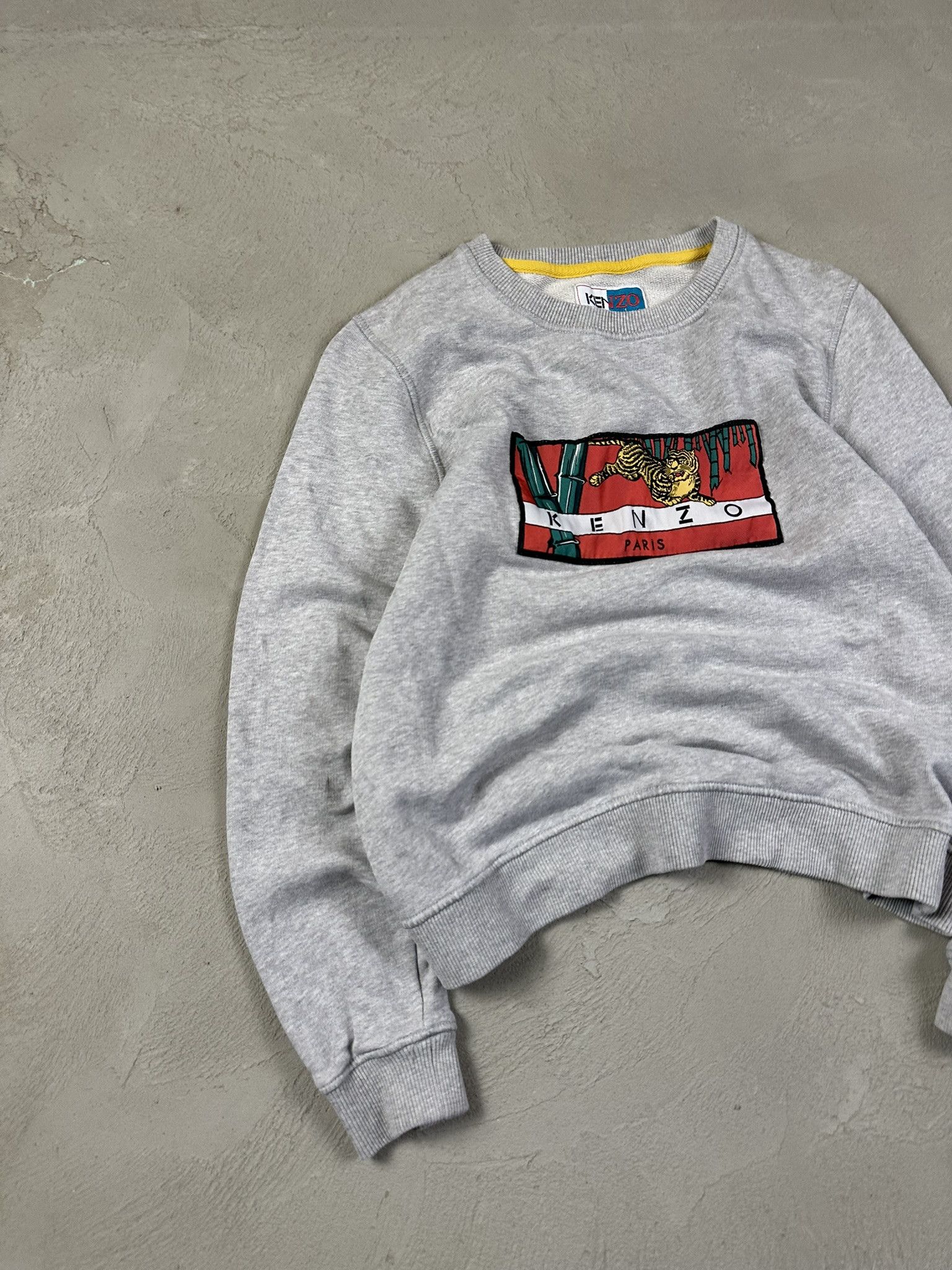 Designer × Kenzo × Vintage Vintage Kenzo Tiger Logo Spellout Boxy Crewneck Size XS / US 0-2 / IT 36-38 - 2 Thumbnail