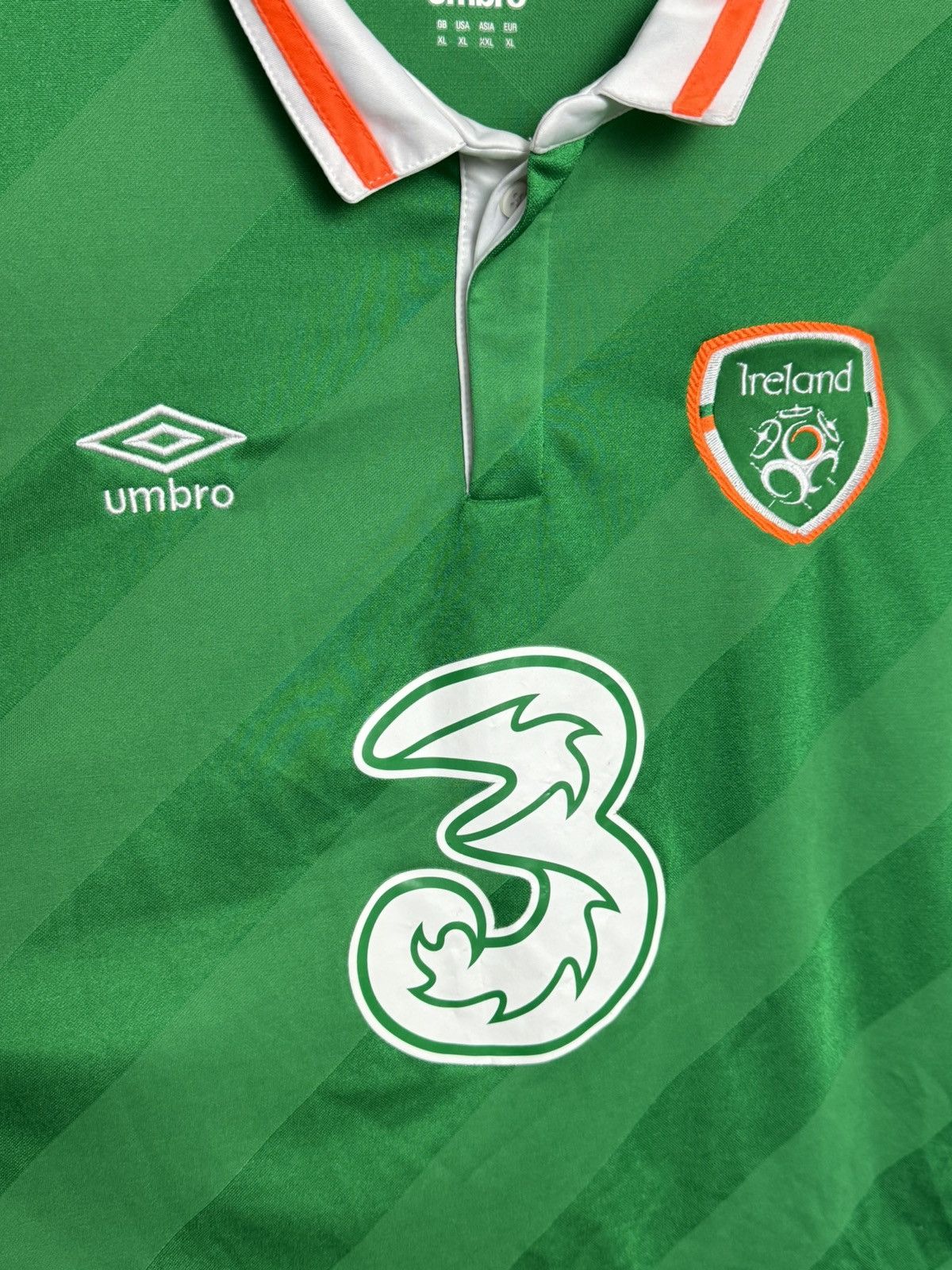 Umbro Republic of Ireland 16/18 Home Football Jersey Size US XL / EU 56 / 4 - 3 Thumbnail
