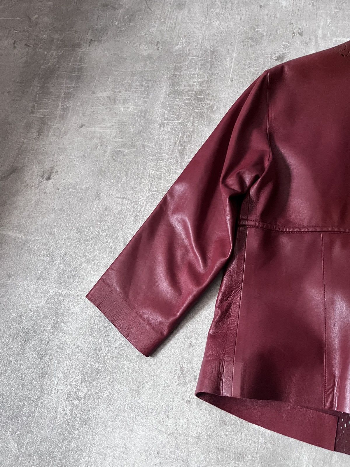 Gucci Gucci by Tom Ford leather jacket Laser cut edging 3/4 sleeve Size L / US 10 / IT 46 - 10 Thumbnail