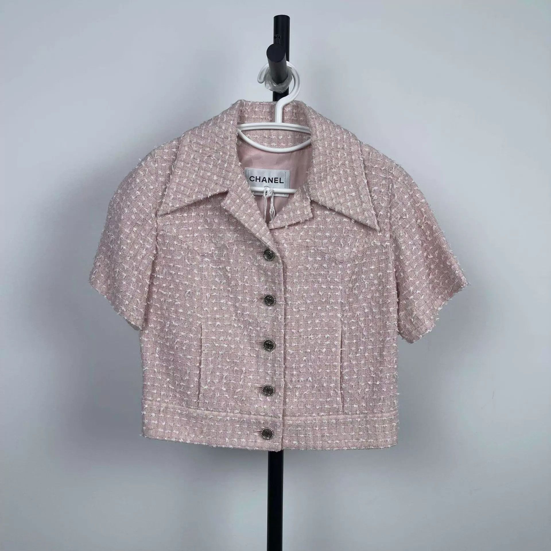 Chanel Chanel 98 New with tags short-sleeve jacket 251014CWHAB01 Size XS / US 0-2 / IT 36-38 - 1 Thumbnail