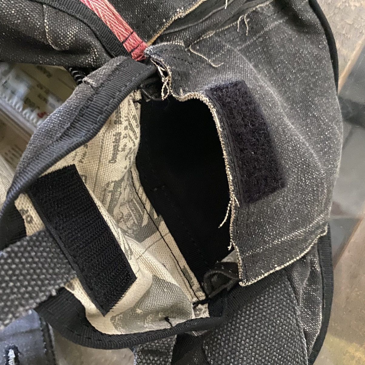 Designer TOUGH Jeansmith Black Utility Waist Bag with Yellow Print Size ONE SIZE - 16 Thumbnail