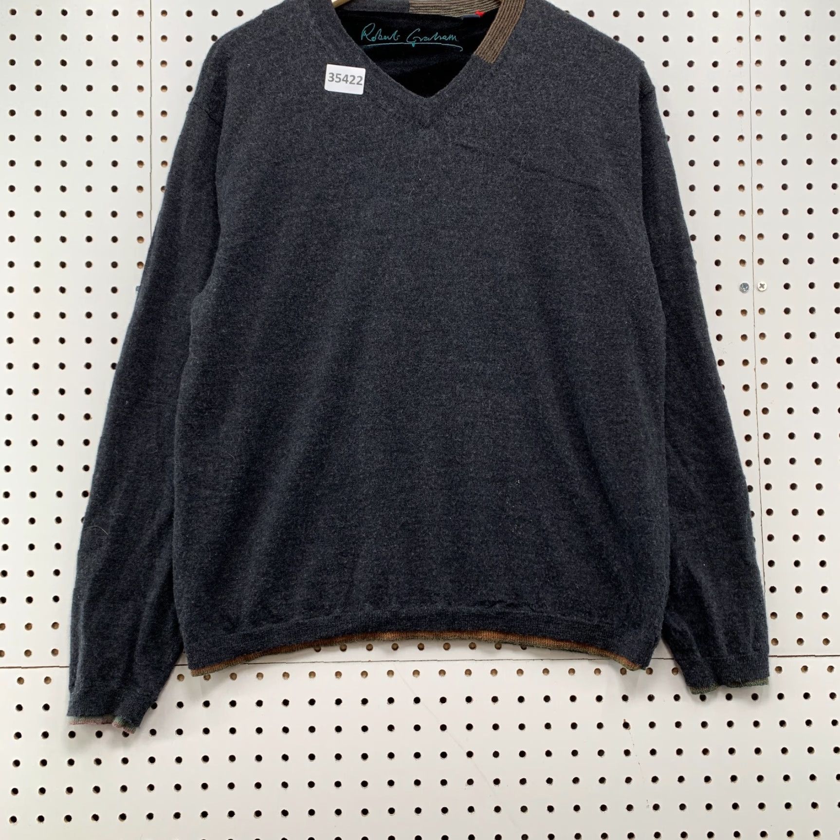 Robert Graham Robert Graham Merino Wool Sweater Mens Medium Gray Long Sleeve V-Neck Pullover M Knit 21.5x25 Size M / US 6-8 / IT 42-44 - 5 Thumbnail
