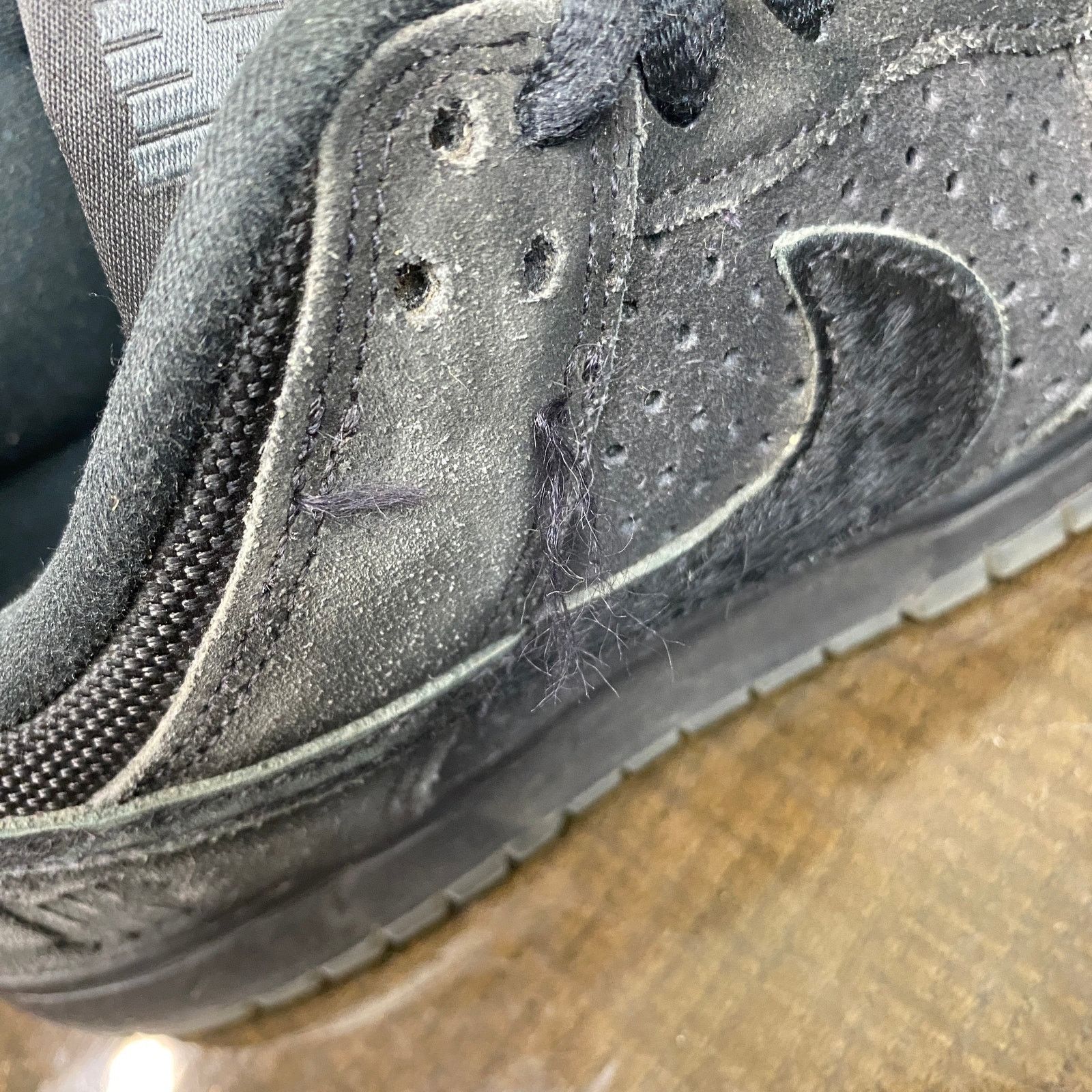 Nike × Undefeated Nike Dunk Low SP Undefeated 5 On It Black Sneakers Men's 7 Size US 7 / EU 40 - 14 Thumbnail