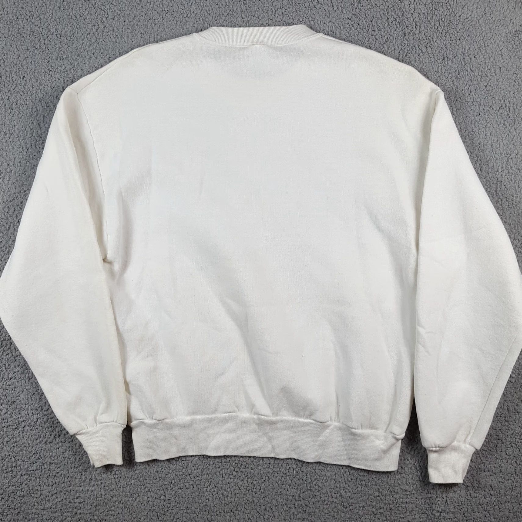Jerzees VINTAGE Jerzees Sweatshirt Heart Pullover Crewneck Size L White Men USA 00s 90s Athletic College School Sports Size US L / EU 52-54 / 3 - 6 Thumbnail