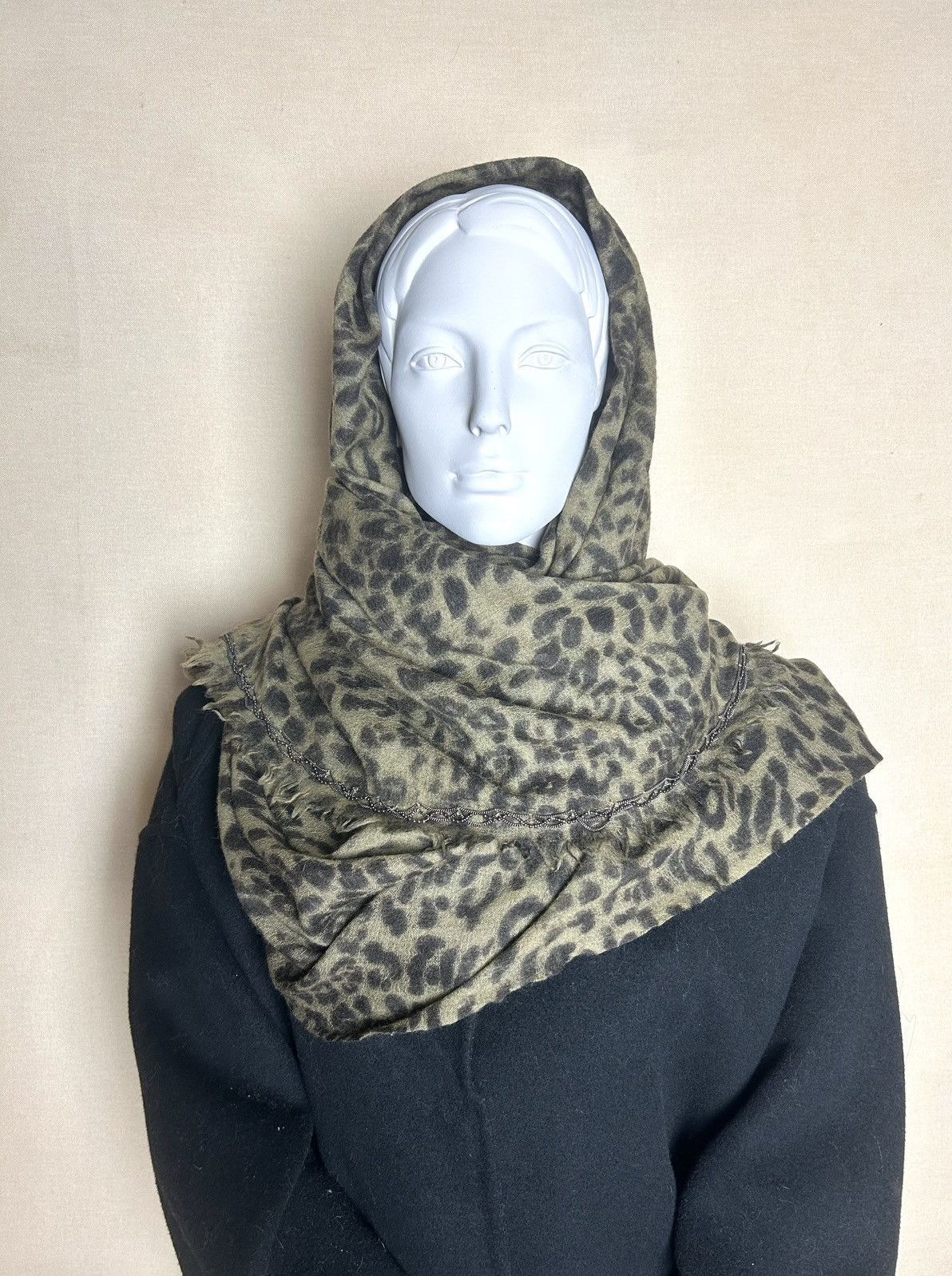 Hugo Boss Hugo Boss Orange animal print scarf Size ONE SIZE - 7 Thumbnail
