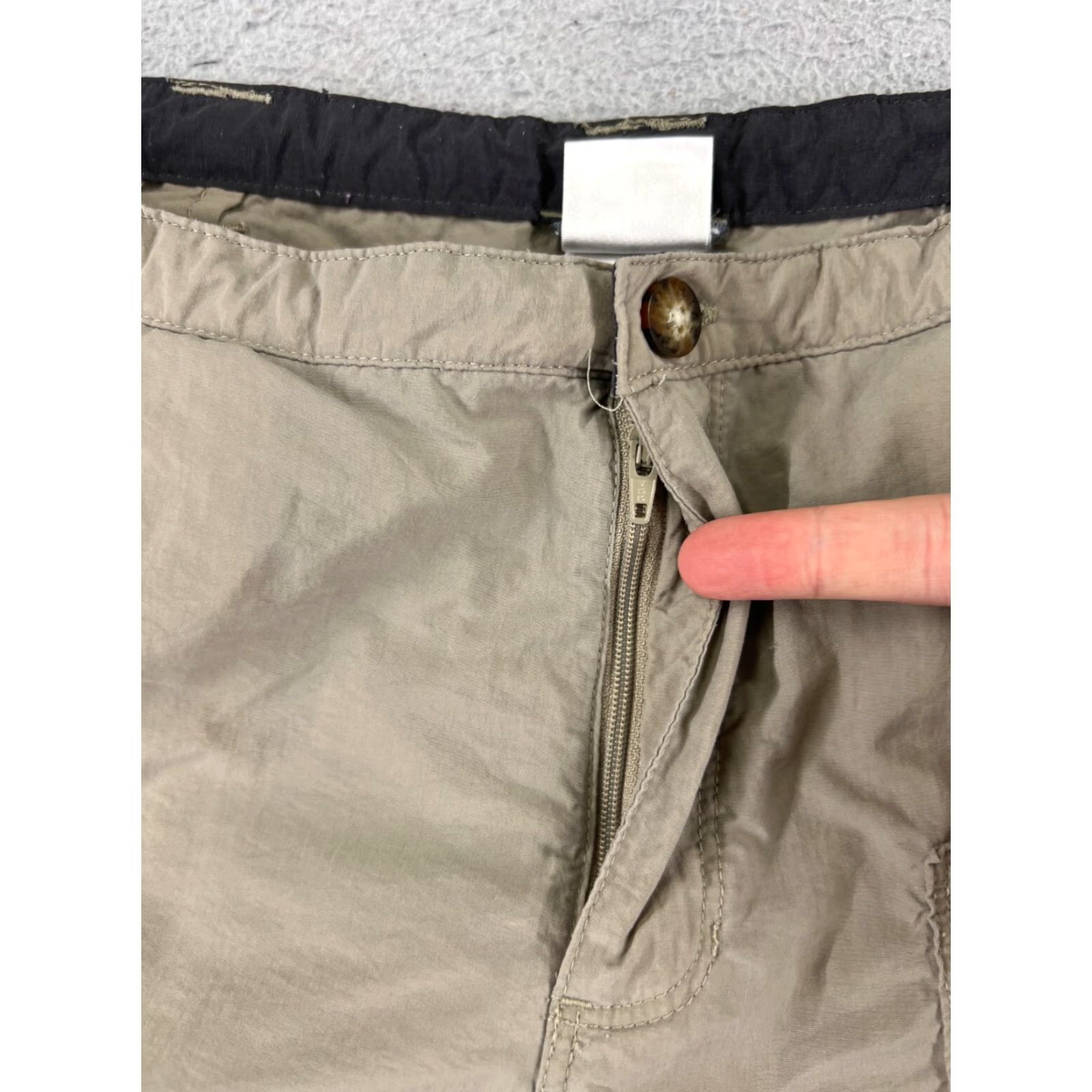 The North Face The North Face Shorts Women 8 Beige 100% Nylon Cargo Hiking Camping Fishing 28x4 Size 30" / US 8 / IT 44 - 5 Thumbnail