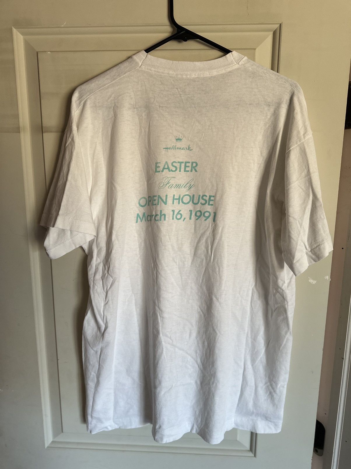 Vintage Vintage Crayola bunny graphic single stitch t shirt Size US XL / EU 56 / 4 - 6 Thumbnail