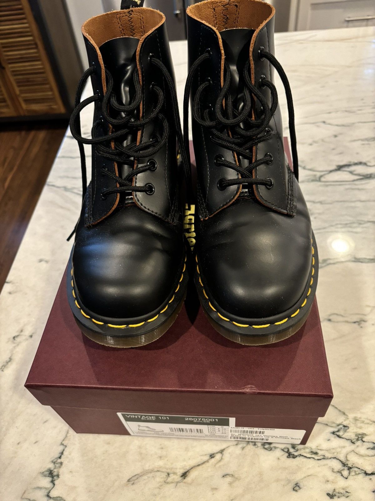 Dr. Martens Dr Martens (Rare) Size US 10 / EU 43 - 1 Thumbnail