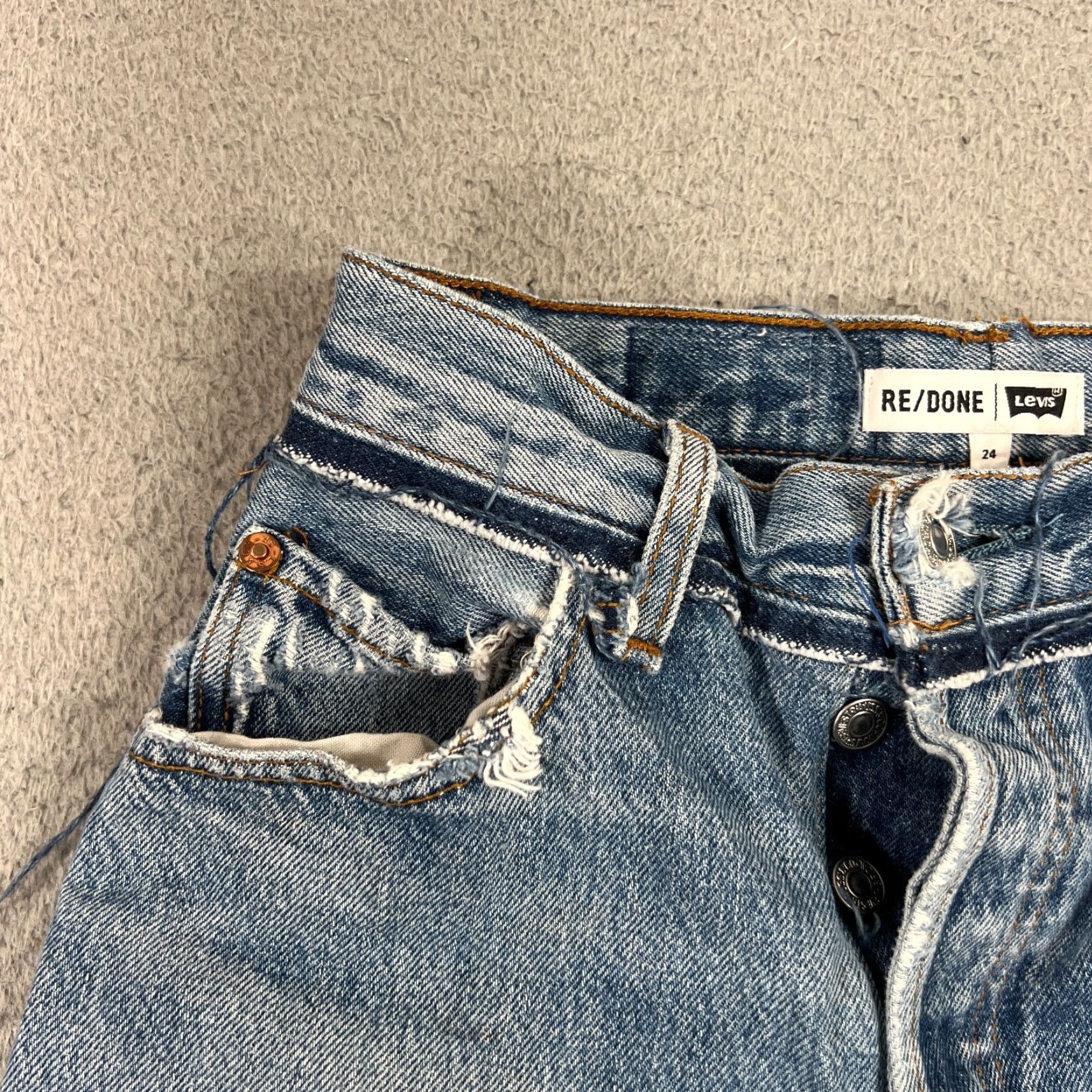 Vintage VINTAGE RE/DONE Levi's Women's Denim Boy Shorts Size 24 Cut-Off USA Size 42" / US 20 - 7 Thumbnail