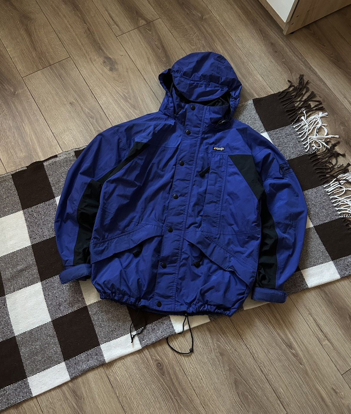 Vintage Vintage Vango Nylons Outdoors jacket mens rare Size US S / EU 44-46 / 1 - 2 Thumbnail