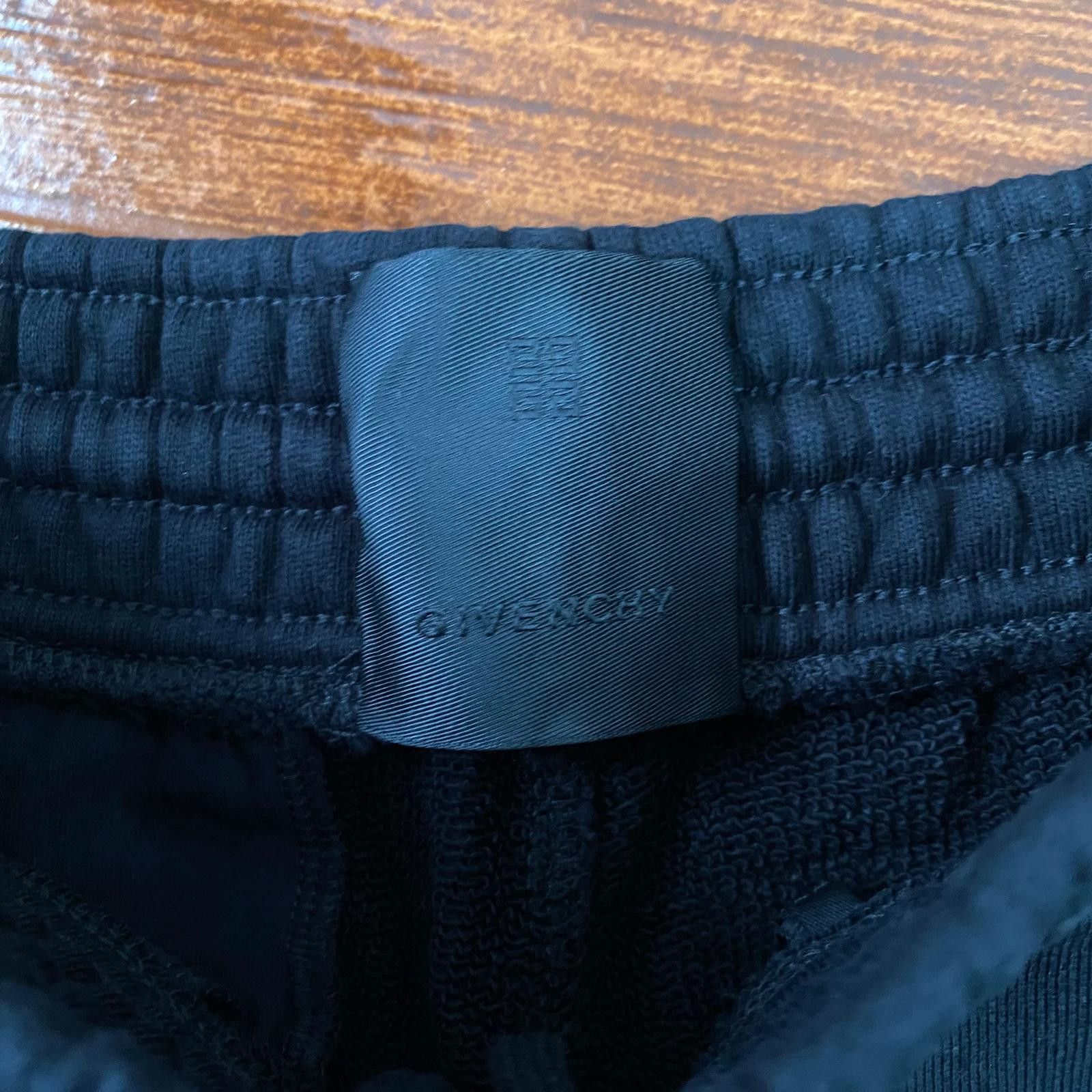 Givenchy x Disney Black Dalmatian Print Logo Sweatpants Size US 28 / EU 44 - 5 Thumbnail