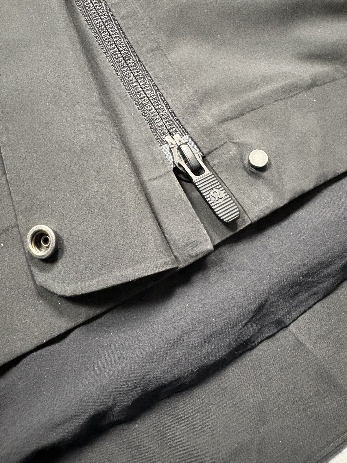 Lululemon Lululemon Black Hooded Jacket Lightweight Technical Coat Size S / US 4 / IT 40 - 9 Thumbnail