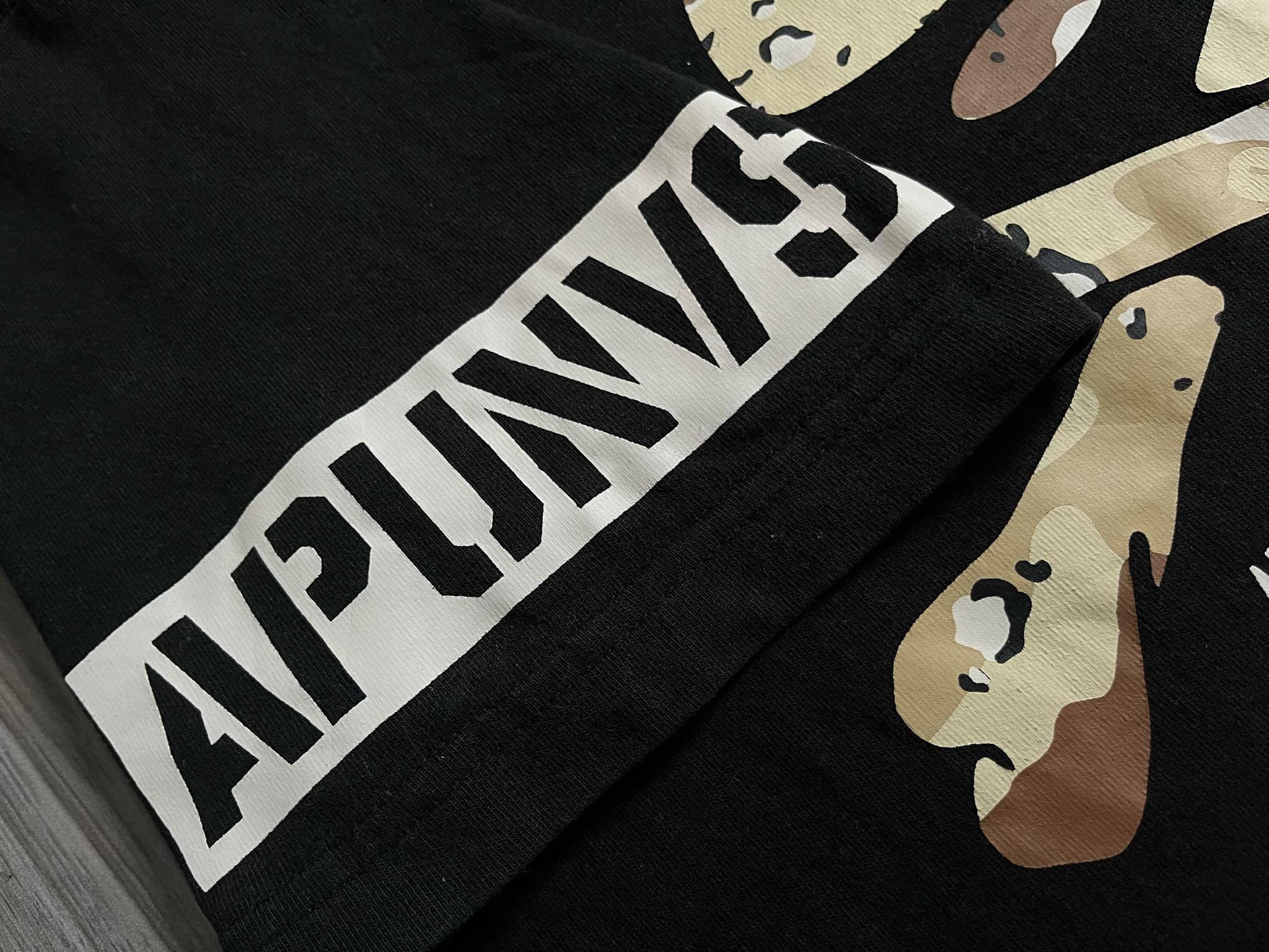 Aape (Rare) Aape Skull Crossing Bone Size US L / EU 52-54 / 3 - 5 Thumbnail