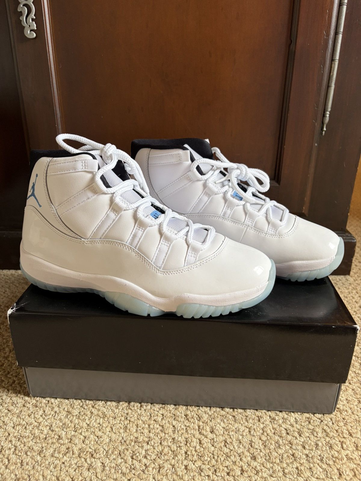 Jordan Brand Jordan 11 Legend Blue Size US 10 / EU 43 - 2 Thumbnail