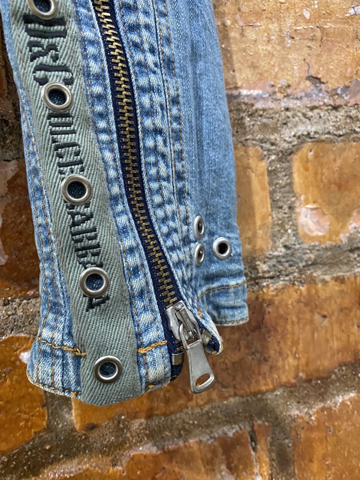 Dolce & Gabbana 2003 DG Bondage parachute O ring Crop Jacket Size S / US 4 / IT 40 - 13 Thumbnail