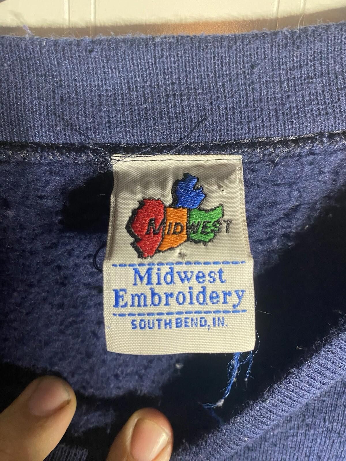 Vintage Vintage Notre Dame Sweater embroidered Large Size US L / EU 52-54 / 3 - 5 Thumbnail