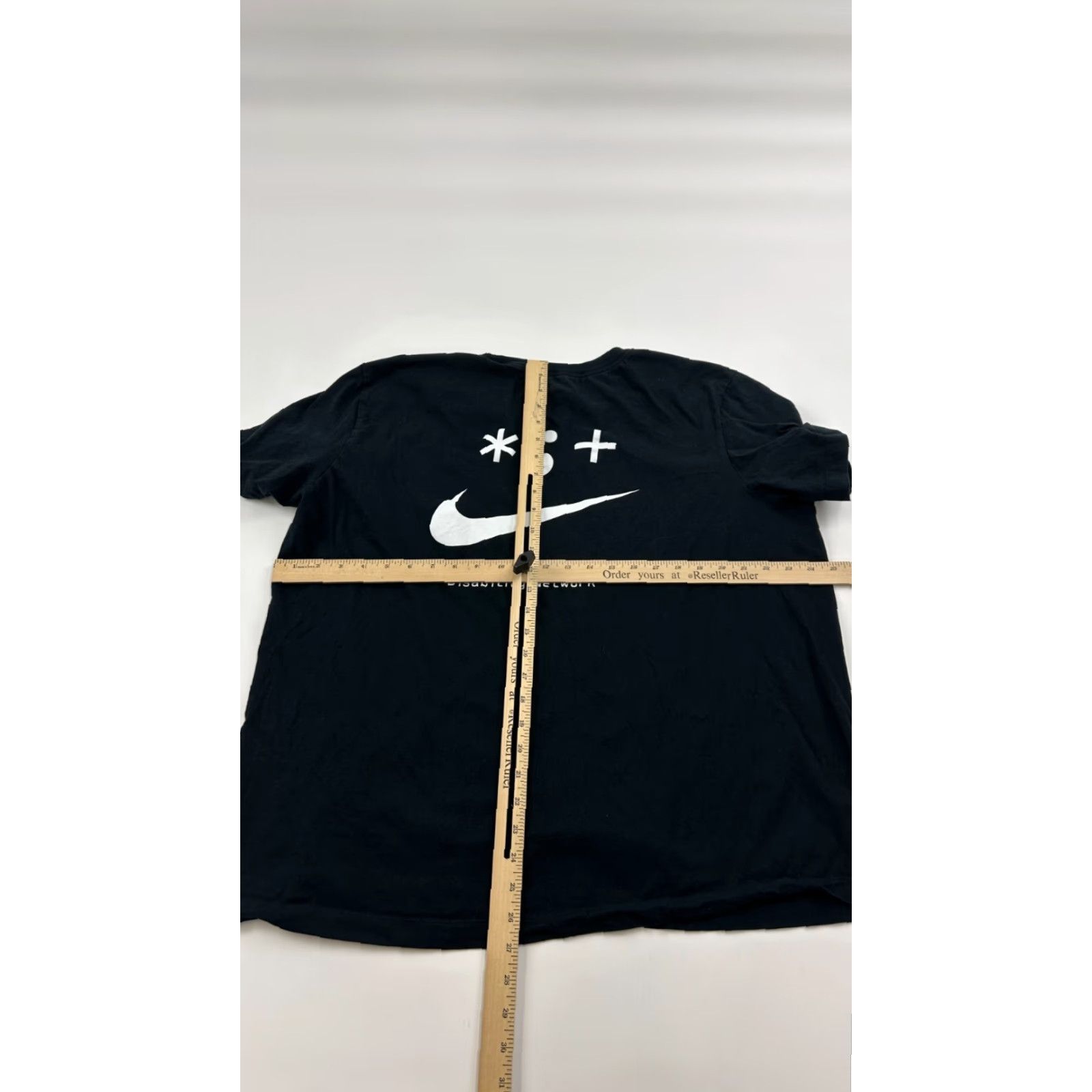 Nike Nike T-Shirt Mens 2XL Black Swoosh Logo Regular Fit Crew Neck Sports Outdoor Size US XXL / EU 58 / 5 - 6 Thumbnail