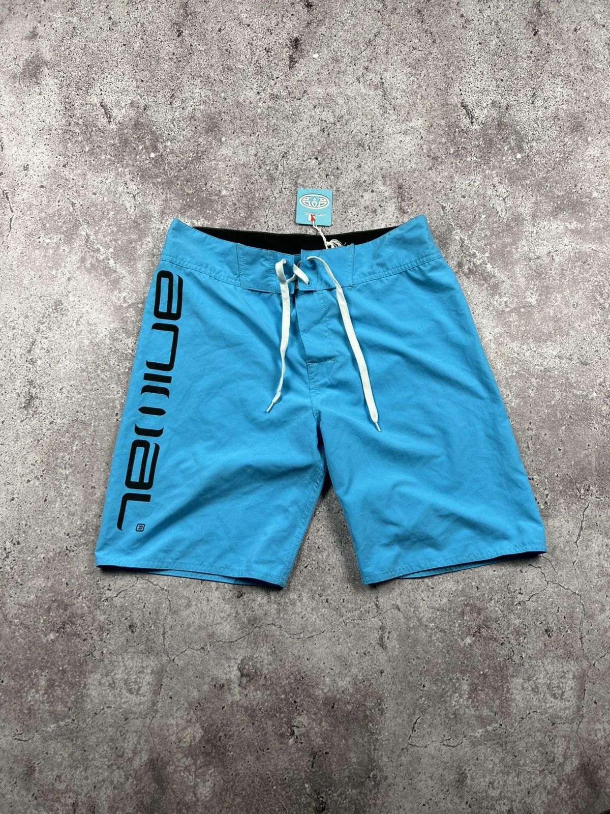 Quicksilver New Y2K Vintage Animal Shorts Billabong Quicksilver Style Size US 32 / EU 48 - 1 Thumbnail