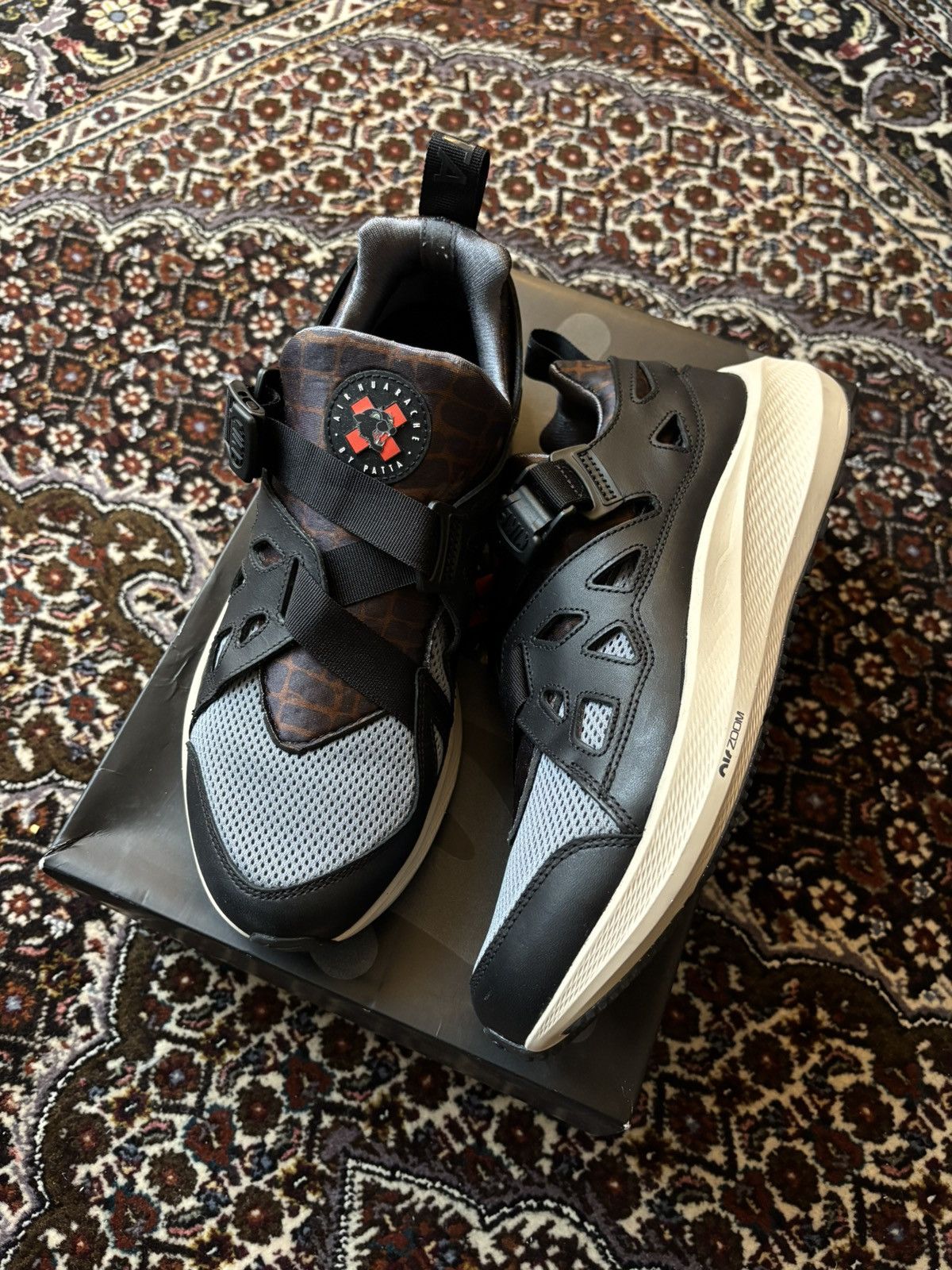 Nike × Patta Nike x Patta - Black/Brown/Grey Size US 8.5 / EU 41-42 - 2 Thumbnail
