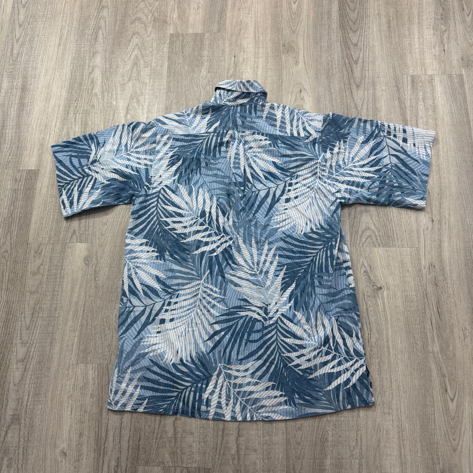 Vintage Go Barefoot Hawaiian Polo Shirt Men Small Blue Floral Aloha Size US S / EU 44-46 / 1 - 6 Thumbnail