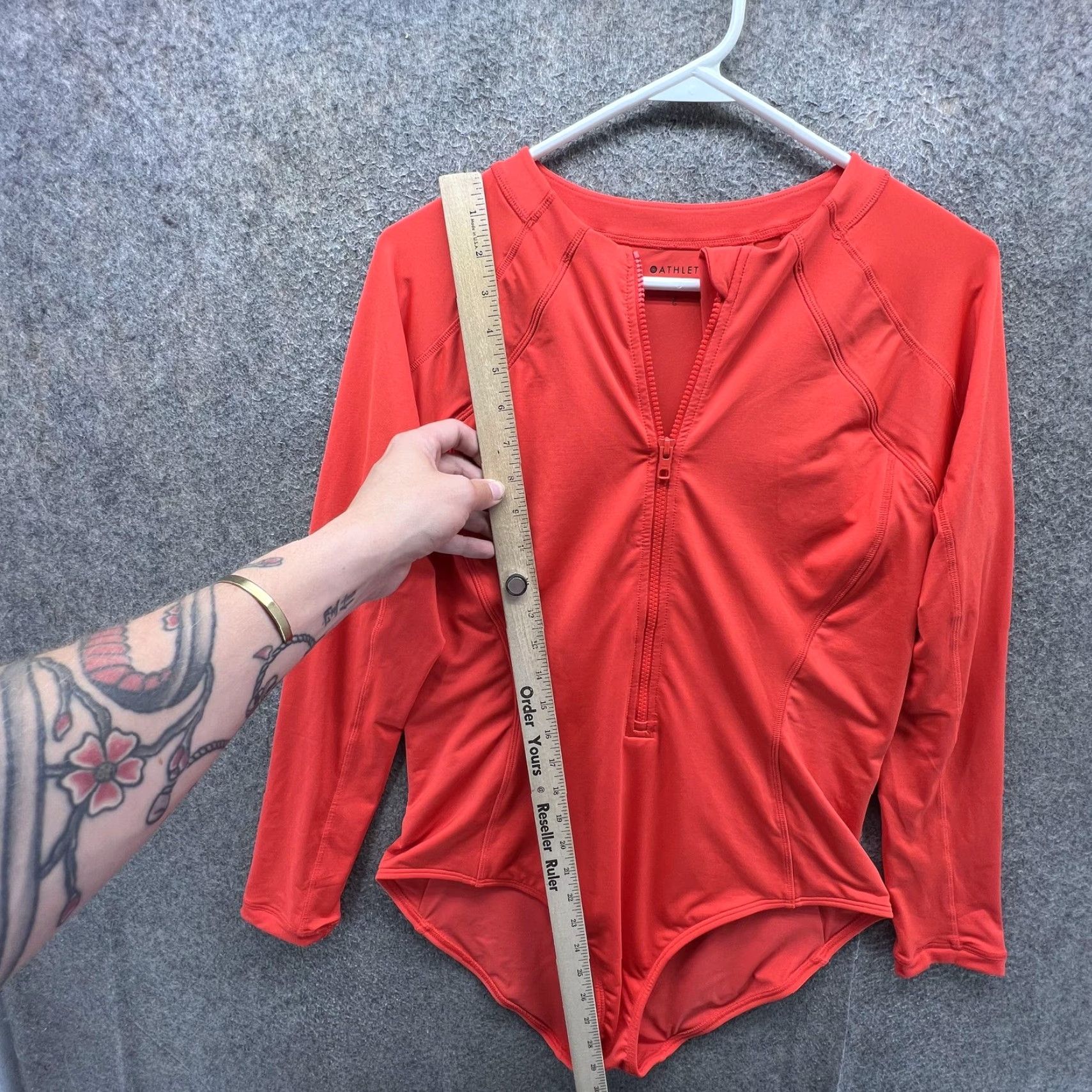 Athleta Athleta One Piece Swimsuit Womens L Orange Long Sleeve Zip Front Rashguard Shirt Swim Size L / US 10 / IT 46 - 3 Thumbnail