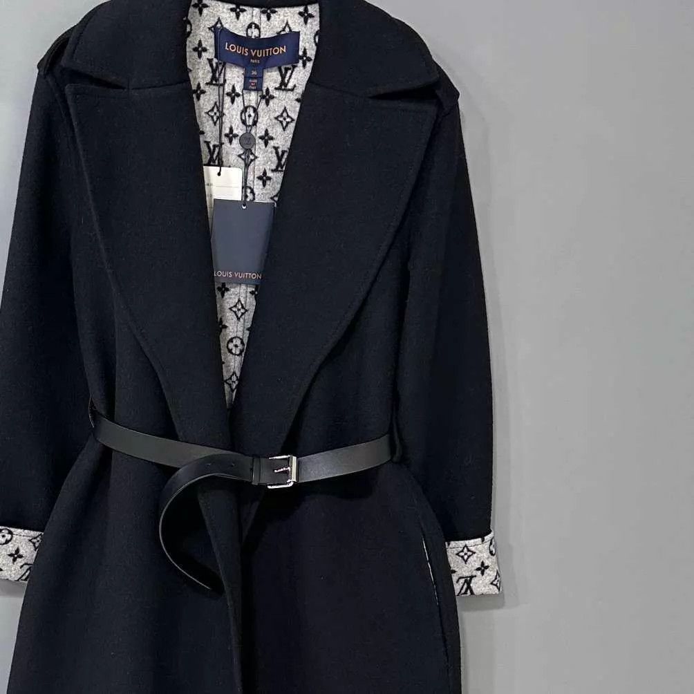 Louis Vuitton LV Belted Overcoat Black Lining All-Over Print 36 Size XS / US 0-2 / IT 36-38 - 2 Thumbnail