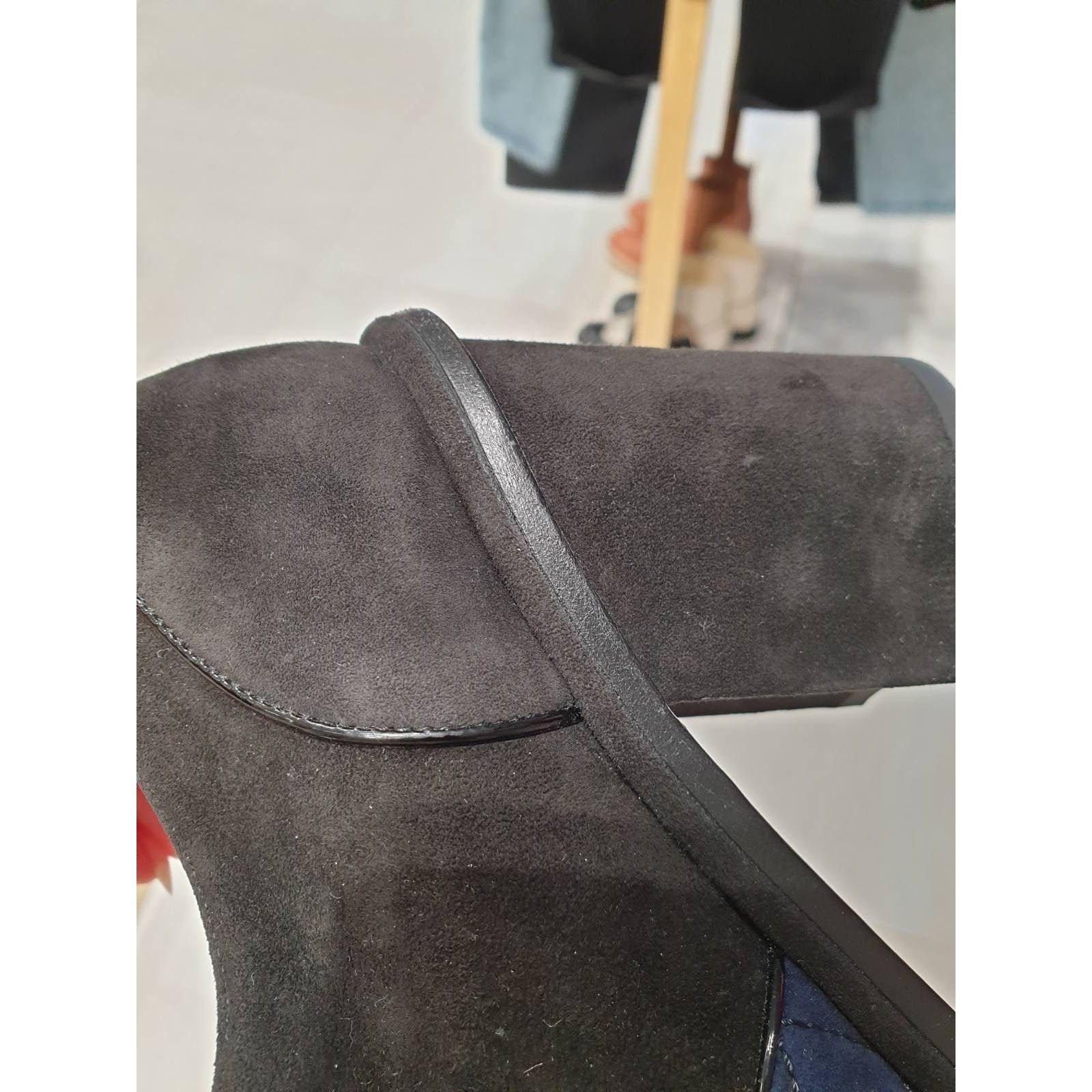 Chanel Chanel Blue Black Suede CC Block Heel Oxford Booties 38 Size US 7 / IT 37 - 5 Thumbnail