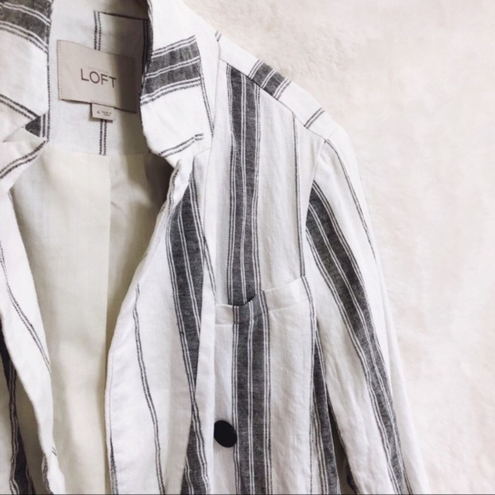 Loft LOFT Grey & White Striped Button Blazer Size S / US 4 / IT 40 - 5 Thumbnail