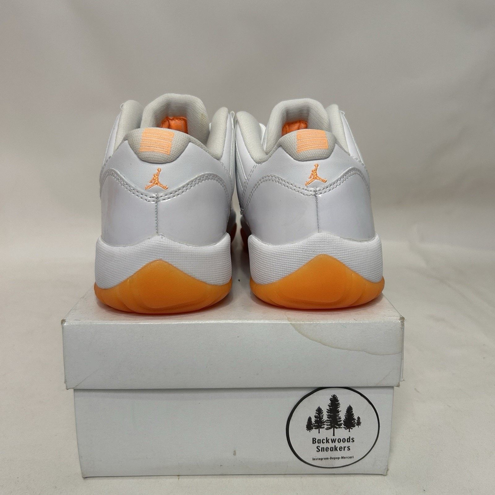 Jordan Brand Nike Air Jordan Retro 11 Low GG “White Citrus” Size US 7.5 / IT 37.5 - 4 Thumbnail
