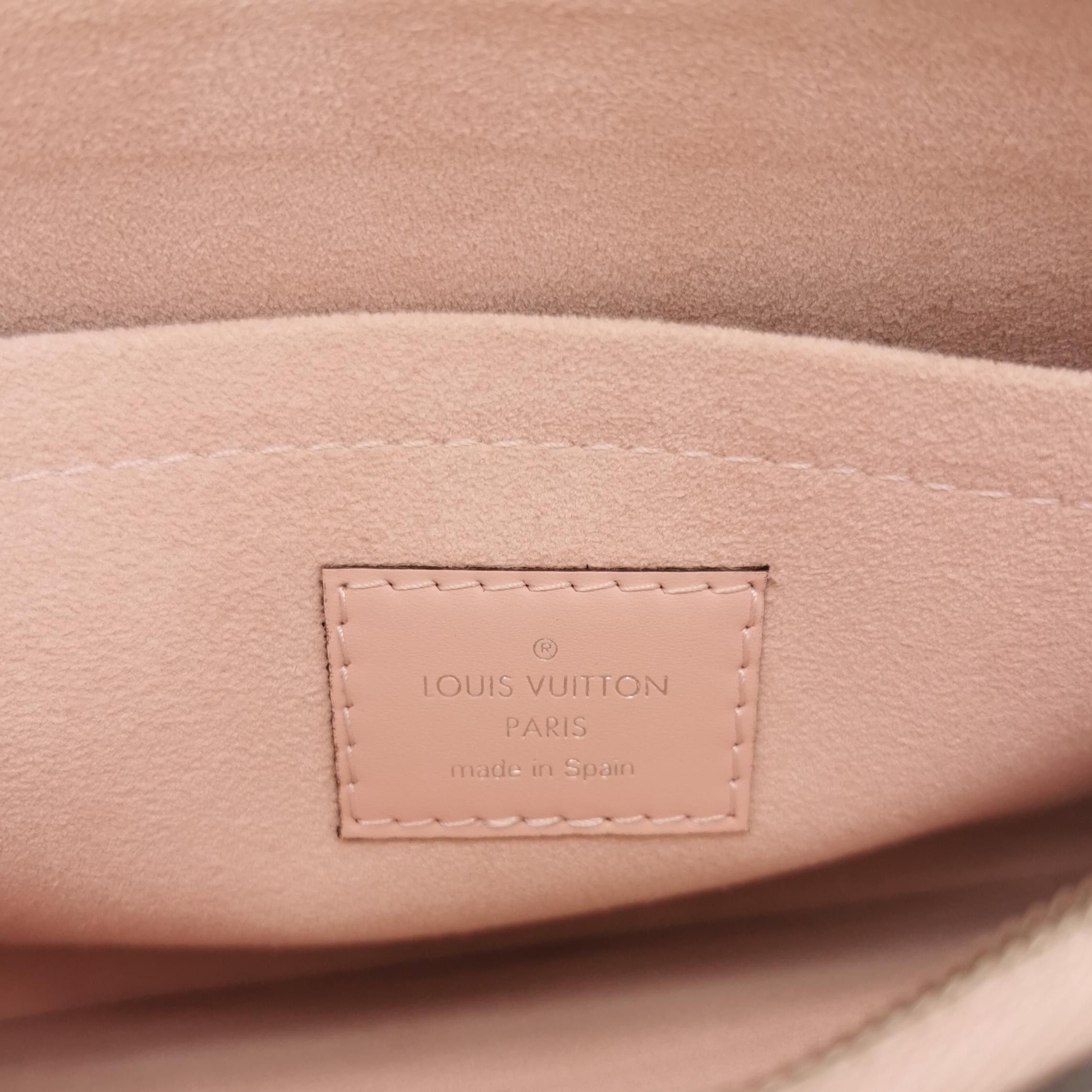 Louis Vuitton Louis Vuitton (LV) Cowhide Embossed Logo Water Ripple Zippe Size ONE SIZE - 2 Thumbnail