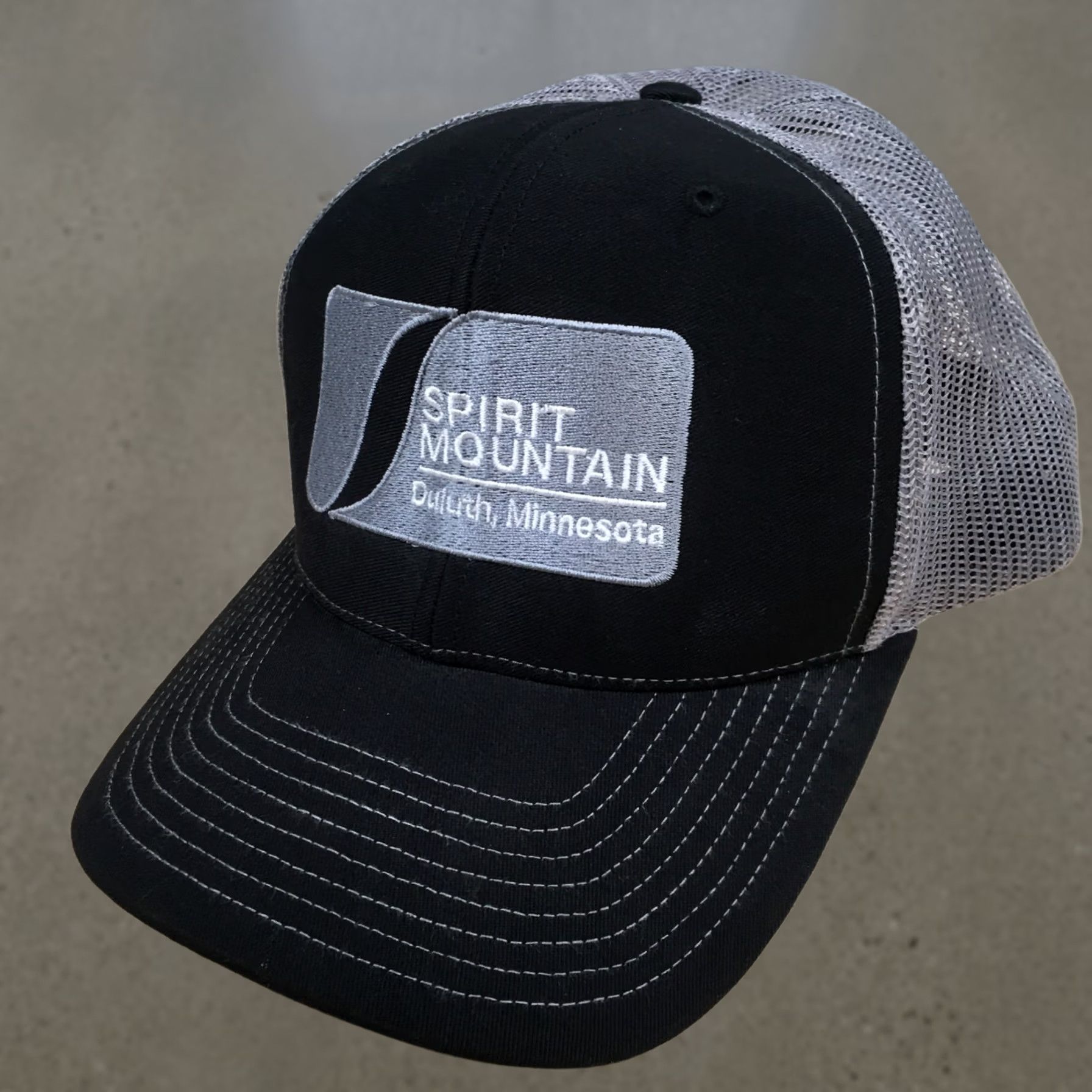 Vintage Spirit Mountain Richardson Trucker Hat Unisex Black OS Adjustable Embroidered Size ONE SIZE - 1 Thumbnail
