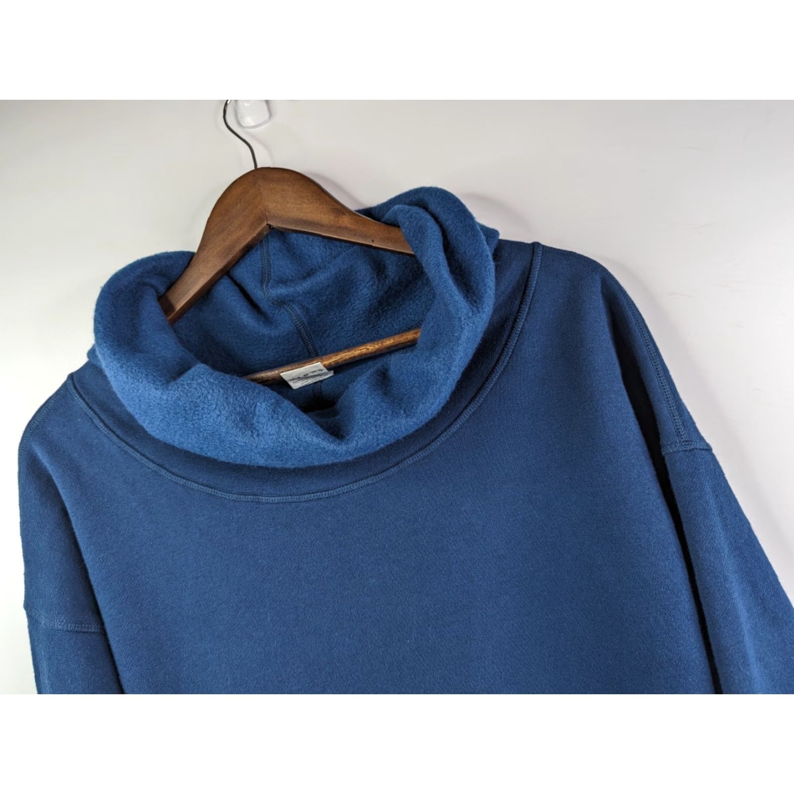 Vintage Zyia Active Women’s Navy Blue Oh So Soft Hoodie with Thumbholes Size XS Size XS / US 0-2 / IT 36-38 - 2 Thumbnail