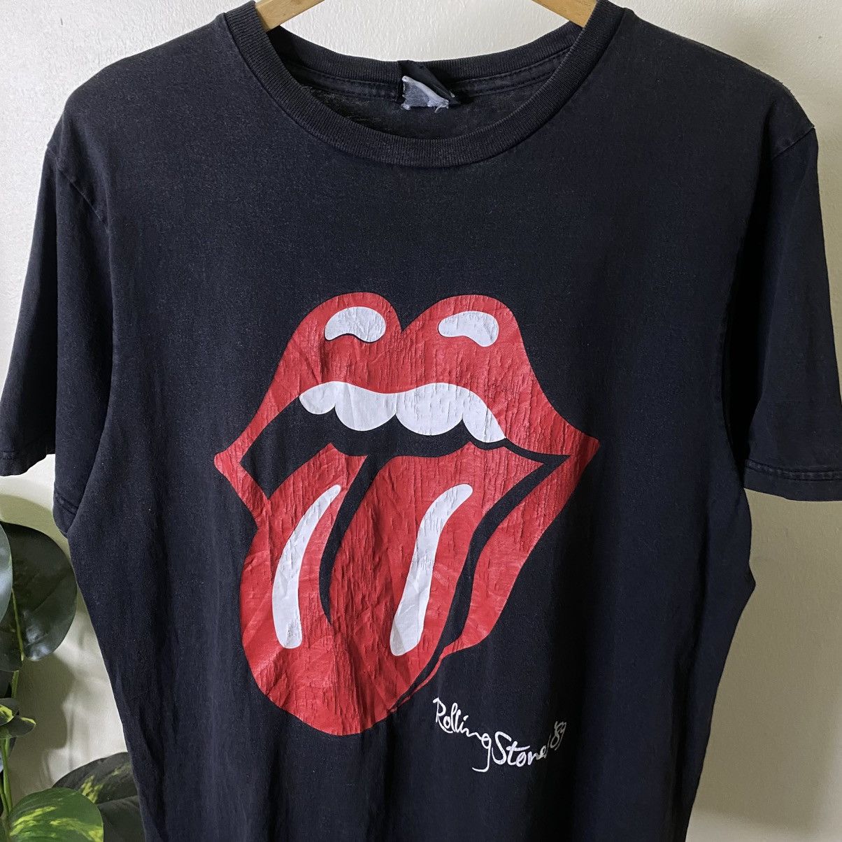 The Rolling Stones Vintage 2000s The Rolling Stones OG Logo Band T Shirt Size US L / EU 52-54 / 3 - 2 Thumbnail