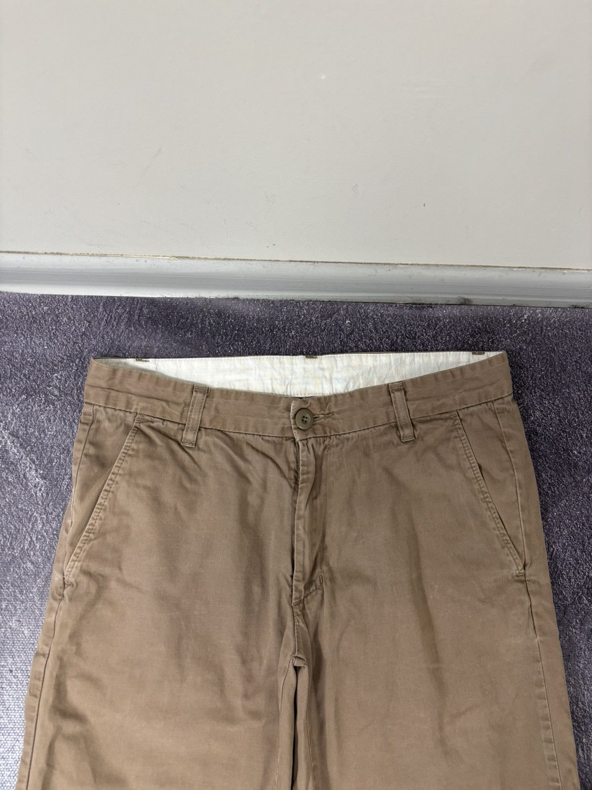 Carhartt Vintage Carhartt Y2K Men’s Hype Primary Bermuda Shorts Size US 31 - 9 Thumbnail