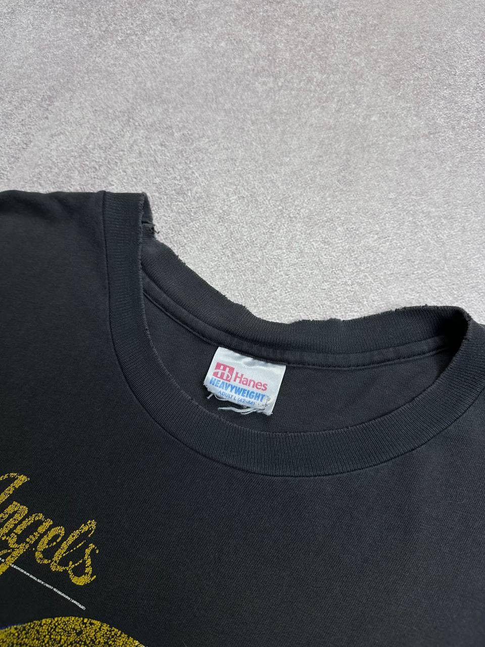 Vintage Vintage 90s Black Angels Military Diamond Loop T-shirt L Size US L / EU 52-54 / 3 - 9 Thumbnail