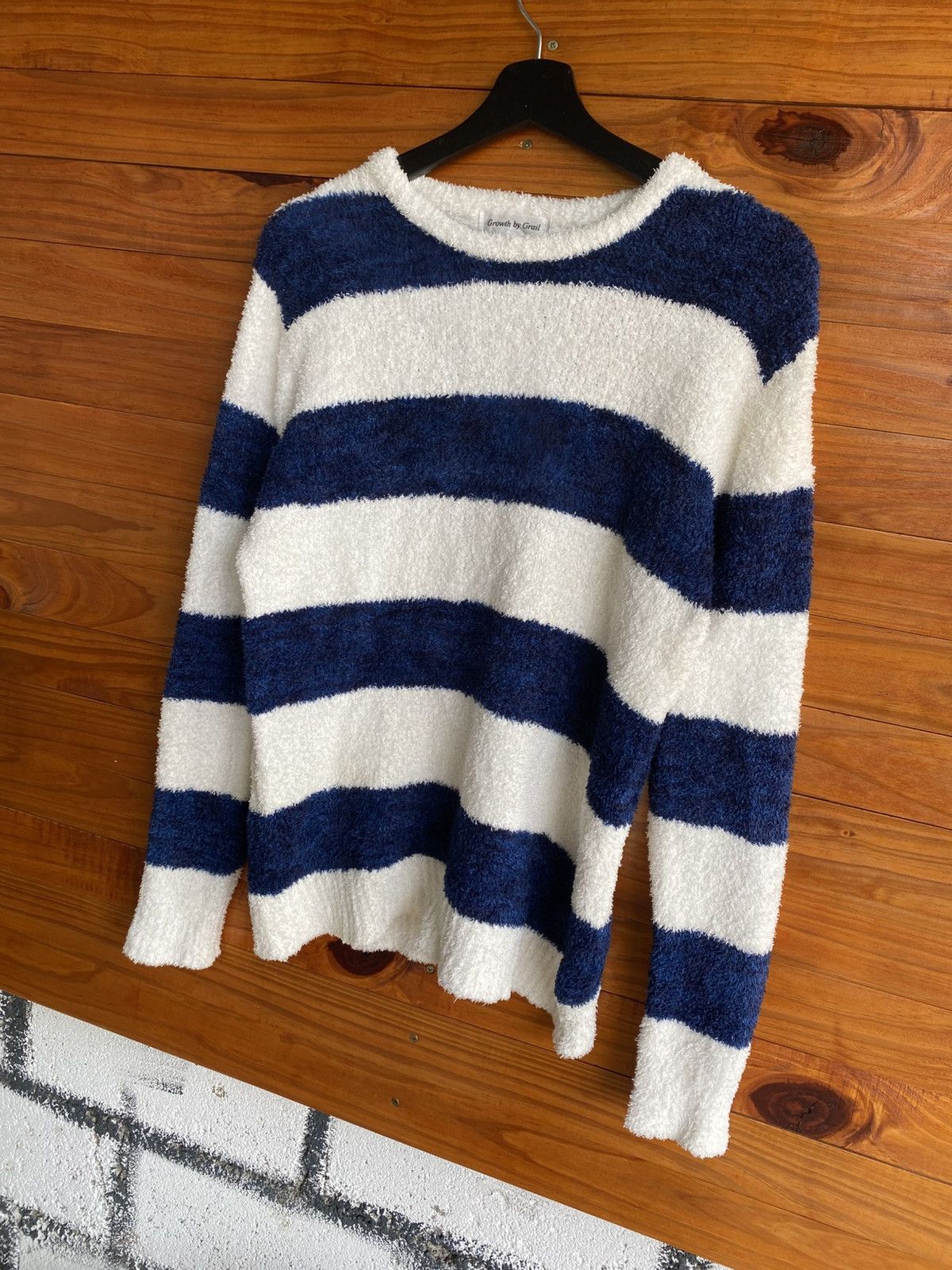Japanese Brand Vintage Growth by Grail Navy & White Striped Fuzzy Sweater Size M / US 6-8 / IT 42-44 - 4 Thumbnail