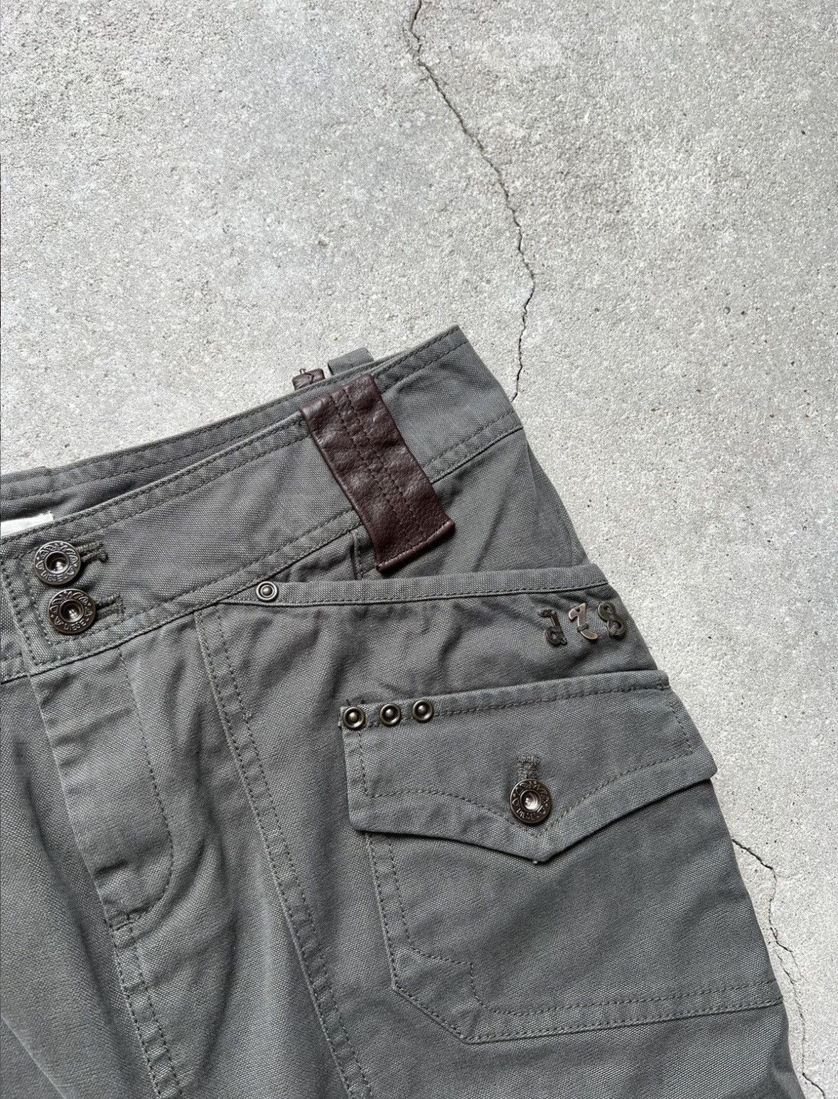 Diesel Vintage Diesel Cargo Skirt Size 27" / US 4 / IT 40 - 3 Thumbnail