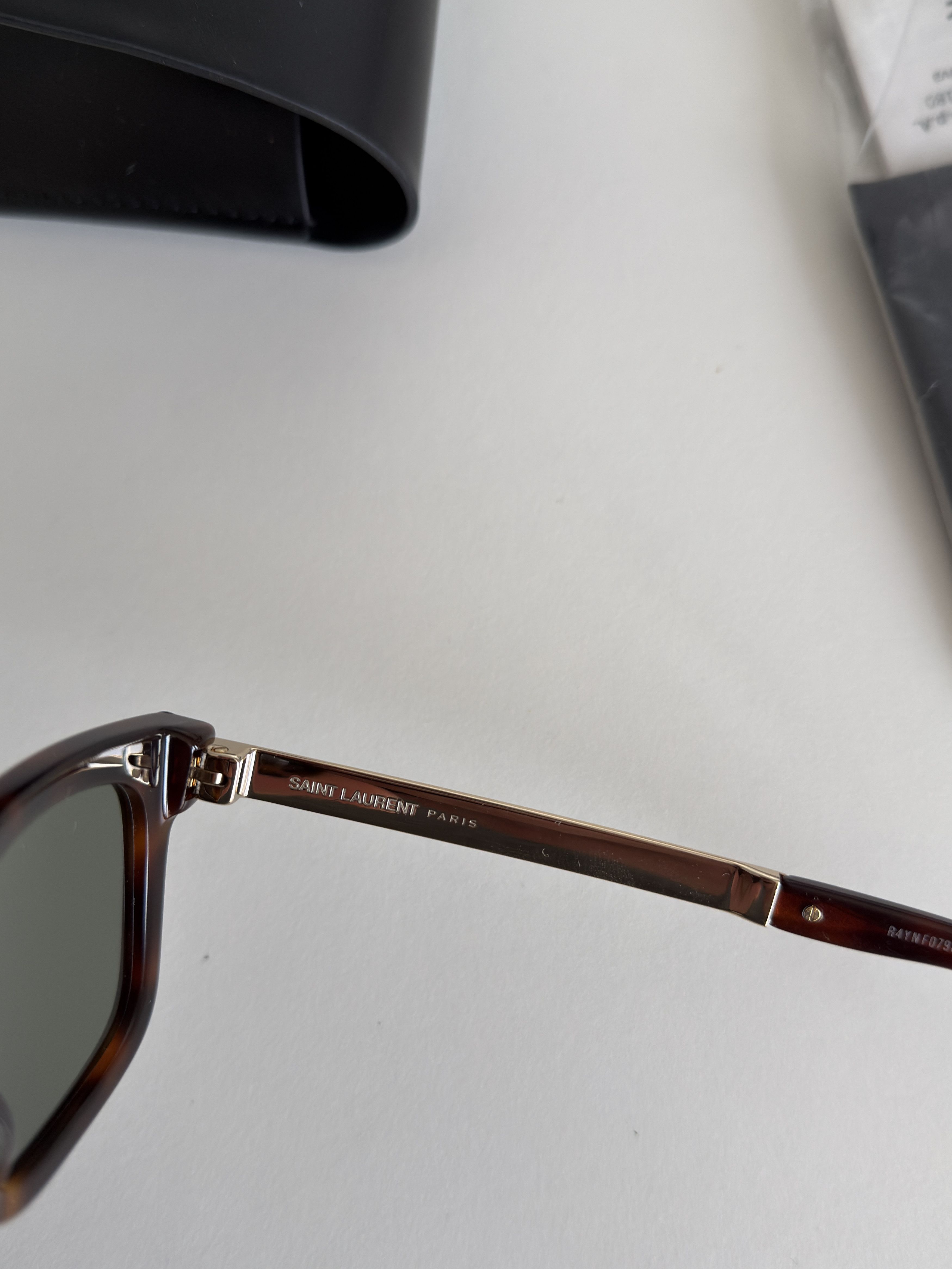 Saint Laurent Paris Saint Laurent sunglasses Size ONE SIZE - 8 Thumbnail