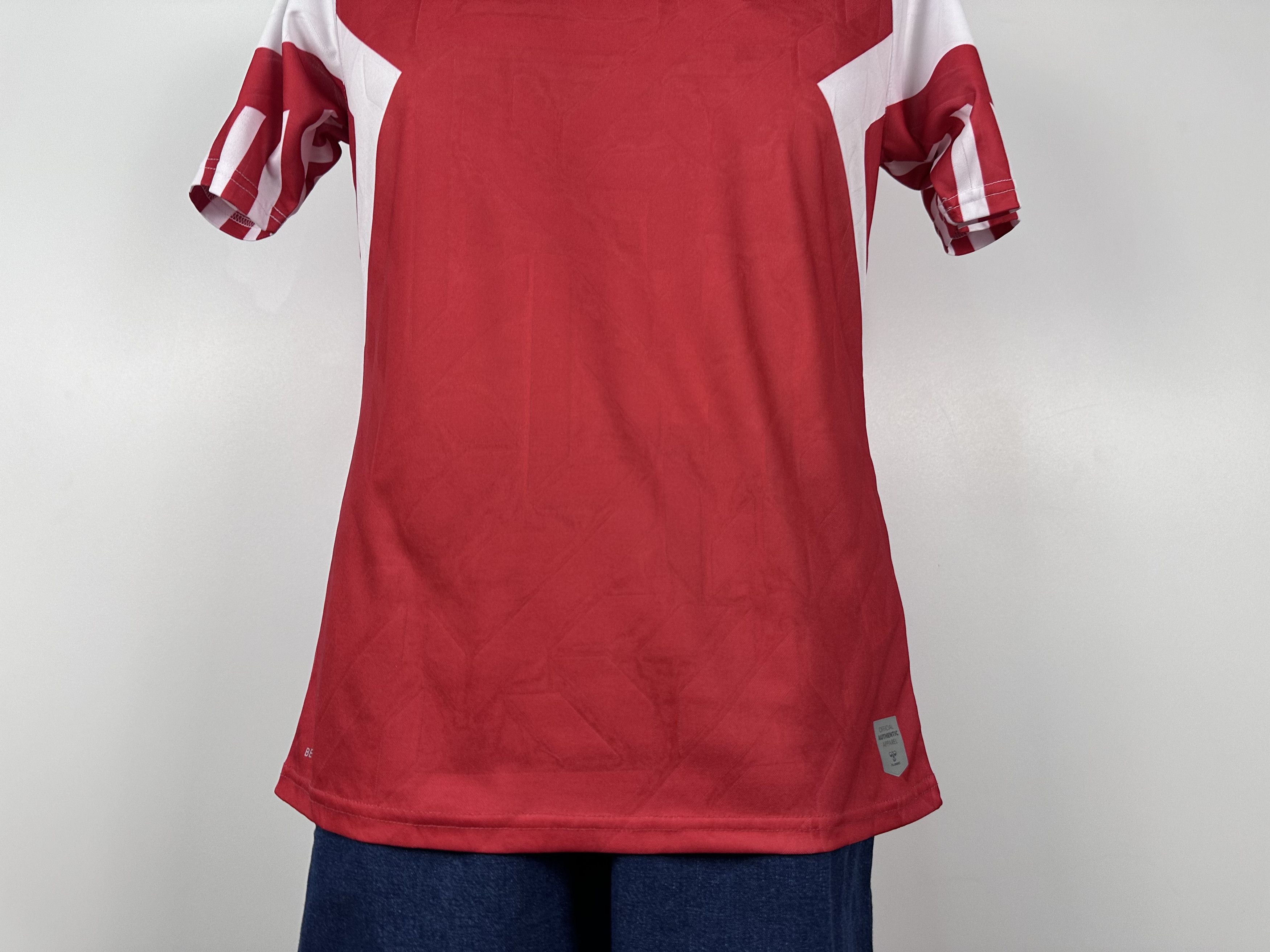 Hummel × Vintage DENMARK 2023 2024 HOME FOOTBALL SHIRT SOCCER JERSEY HUMMEL Size US S / EU 44-46 / 1 - 5 Thumbnail