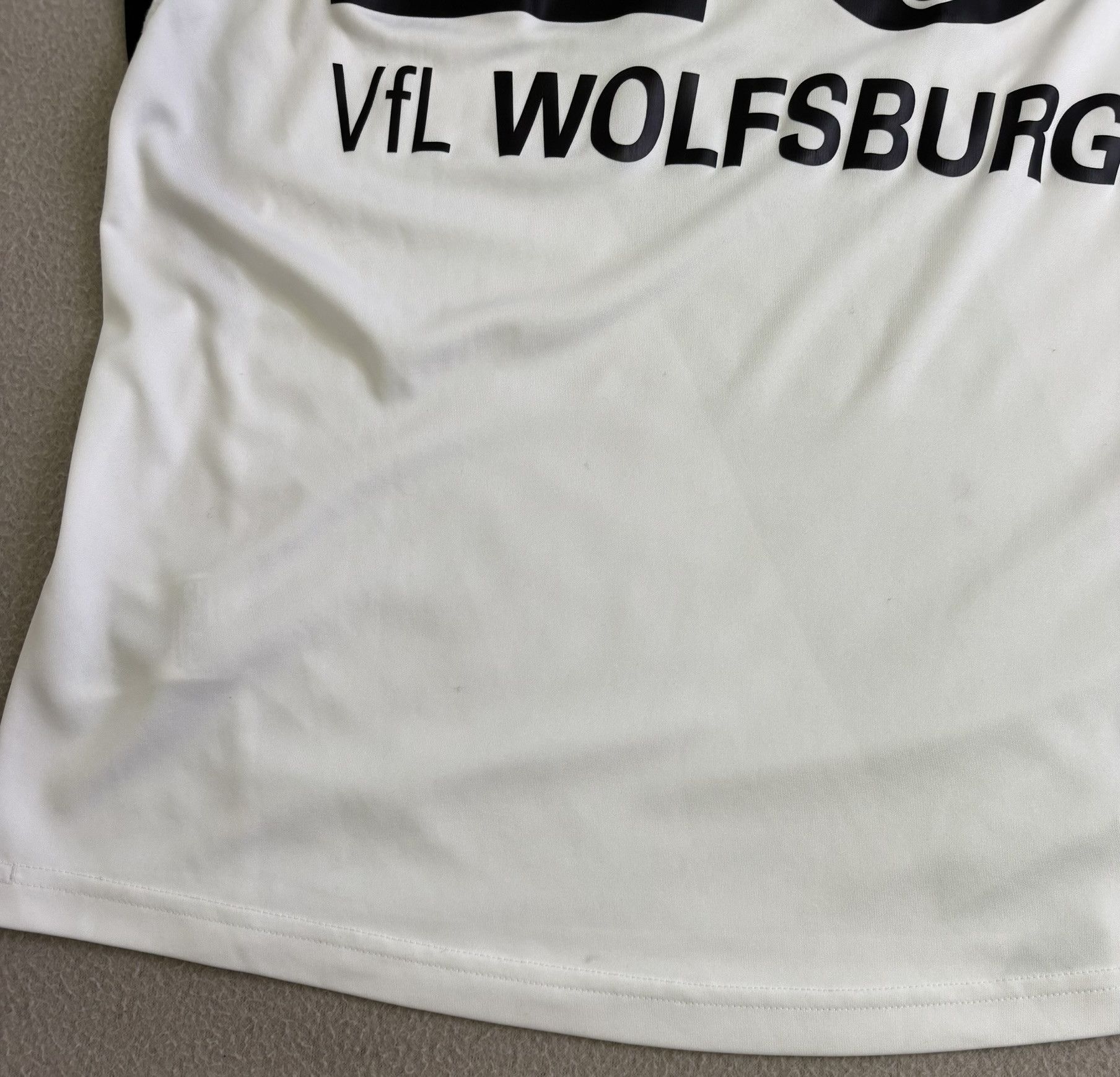 Adidas VfL Wolfsburg 2013/2014 Pohlers #26 Adidas Player Issue Size US S / EU 44-46 / 1 - 17 Thumbnail