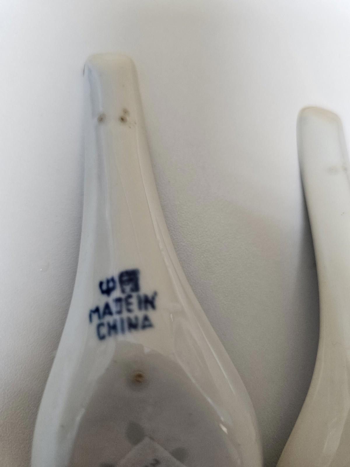 The Unbranded Brand Vintage Asian Ceramic Soup Spoon Ramen Wonton 2 Chinese Size ONE SIZE - 3 Thumbnail