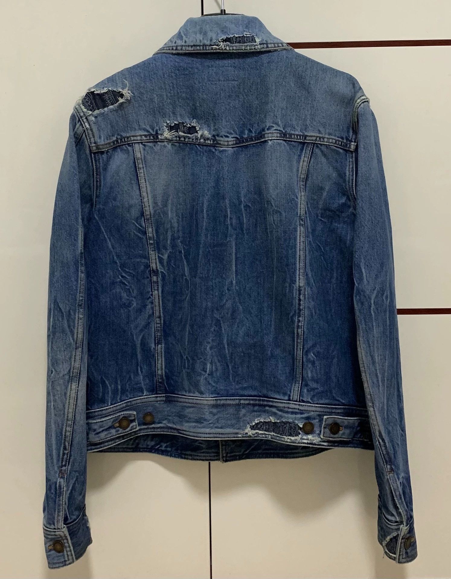 Saint Laurent Paris SLP 18ss Blue Ripple Distressed Denim Jkt L Size US L / EU 52-54 / 3 - 2 Thumbnail