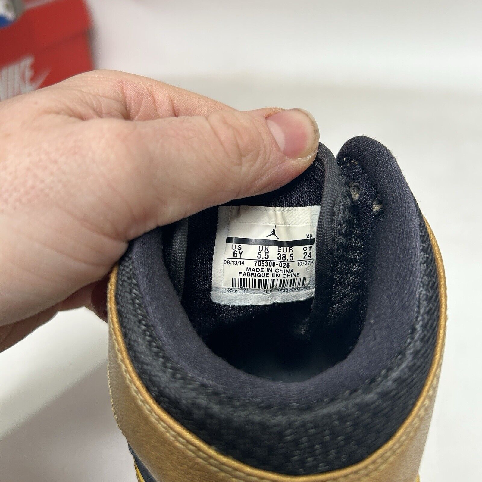 Nike Nike Air Jordan 1 High Retro BG “Melo/Black Gold” 2024 Size US 7.5 / IT 37.5 - 9 Thumbnail