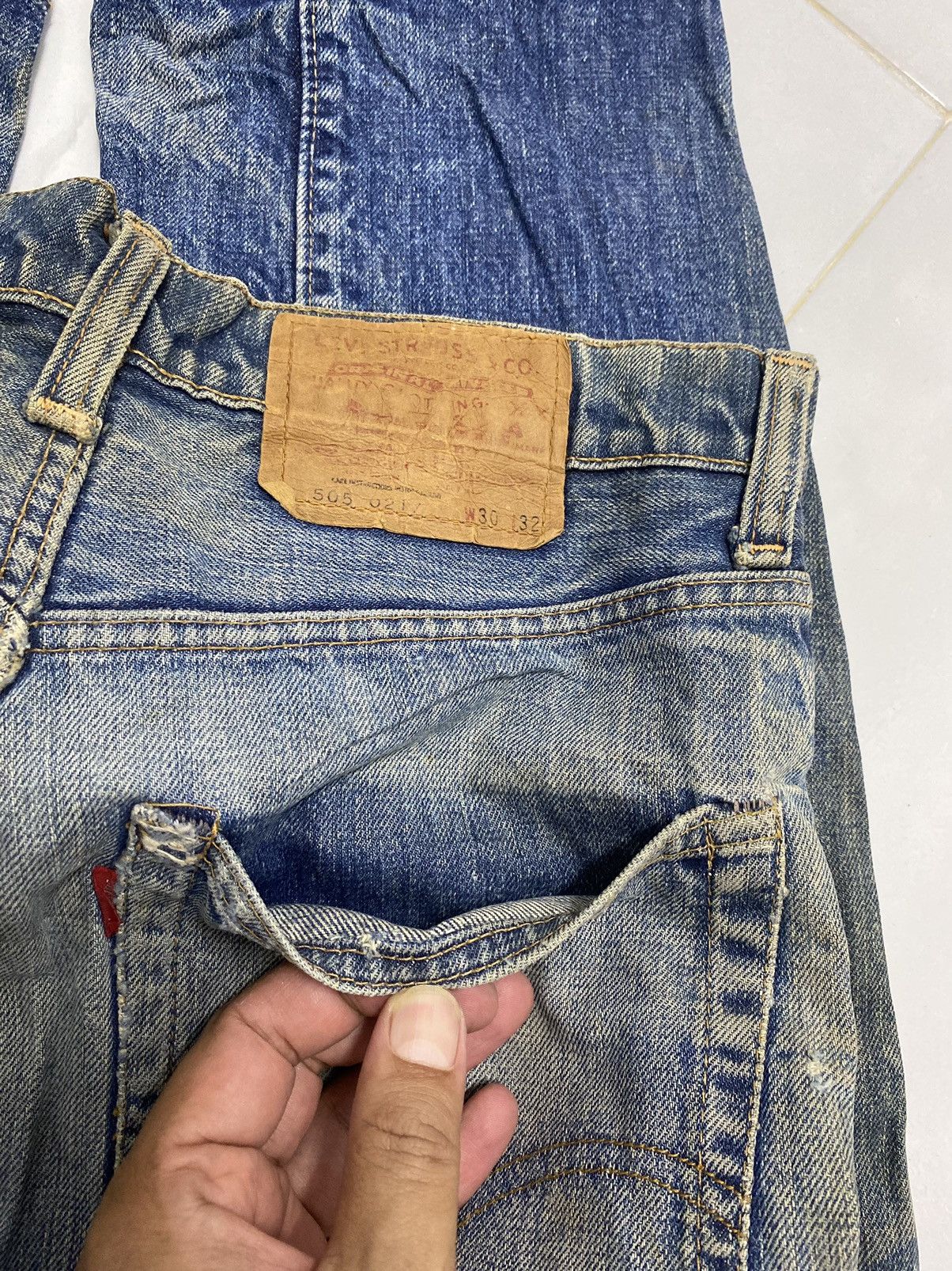 Levi's True Vintage 60s Levis 505 Big E Selvedge Jeans Size US 29 - 14 Thumbnail