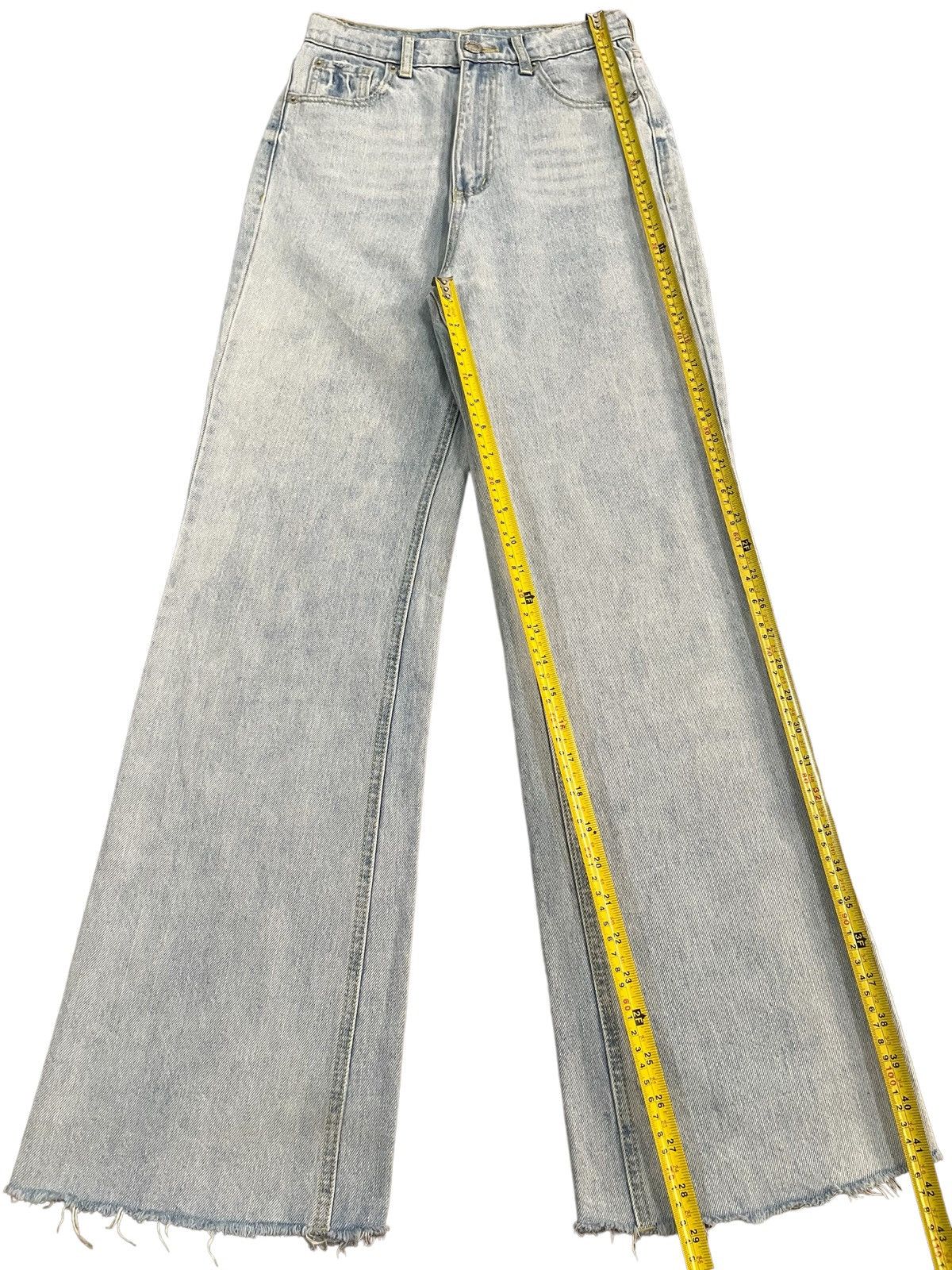 Japanese Brand Vintage Japanese Brand Light Blue Wash Distress Flare Jeans Size 25" / US 0 / IT 36 - 9 Thumbnail