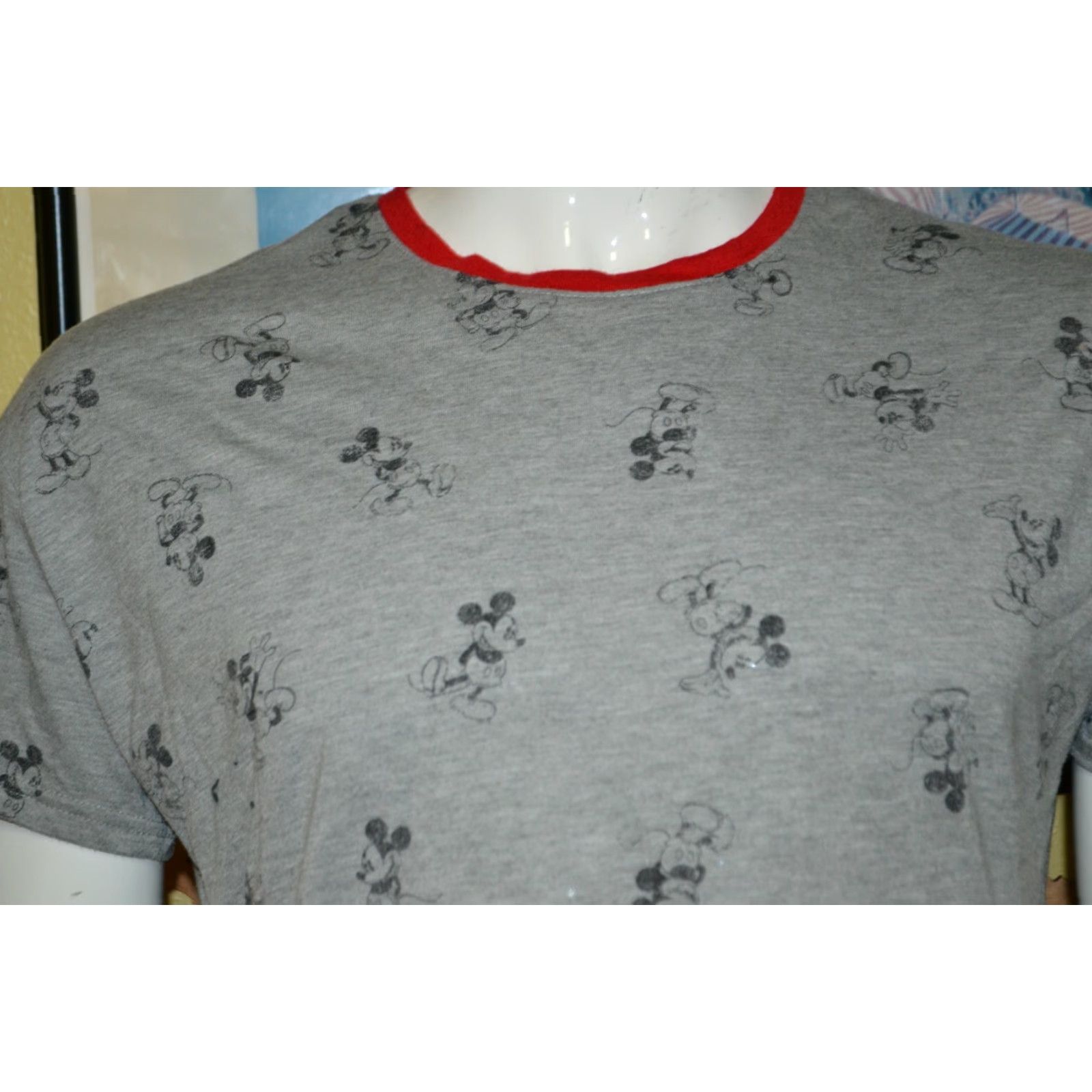 Disney Womens Jrs Disney Mickey Mouse Allover Print T Shirt Medium Classic Poses Cute Size M / US 6-8 / IT 42-44 - 2 Thumbnail