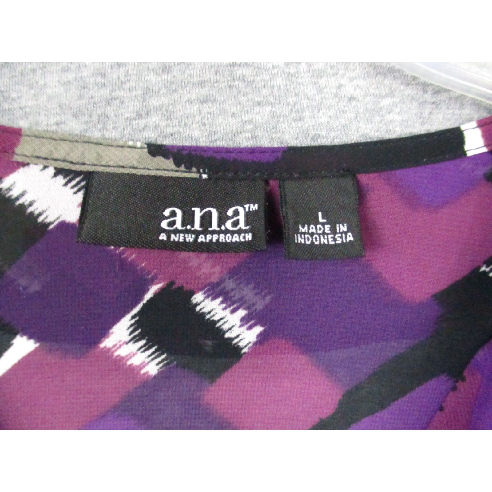 Vintage Ana Large Womens Blouses Purple Black Geometric Flowy Lightweight Shirts 2 Lot Size L / US 10 / IT 46 - 3 Thumbnail